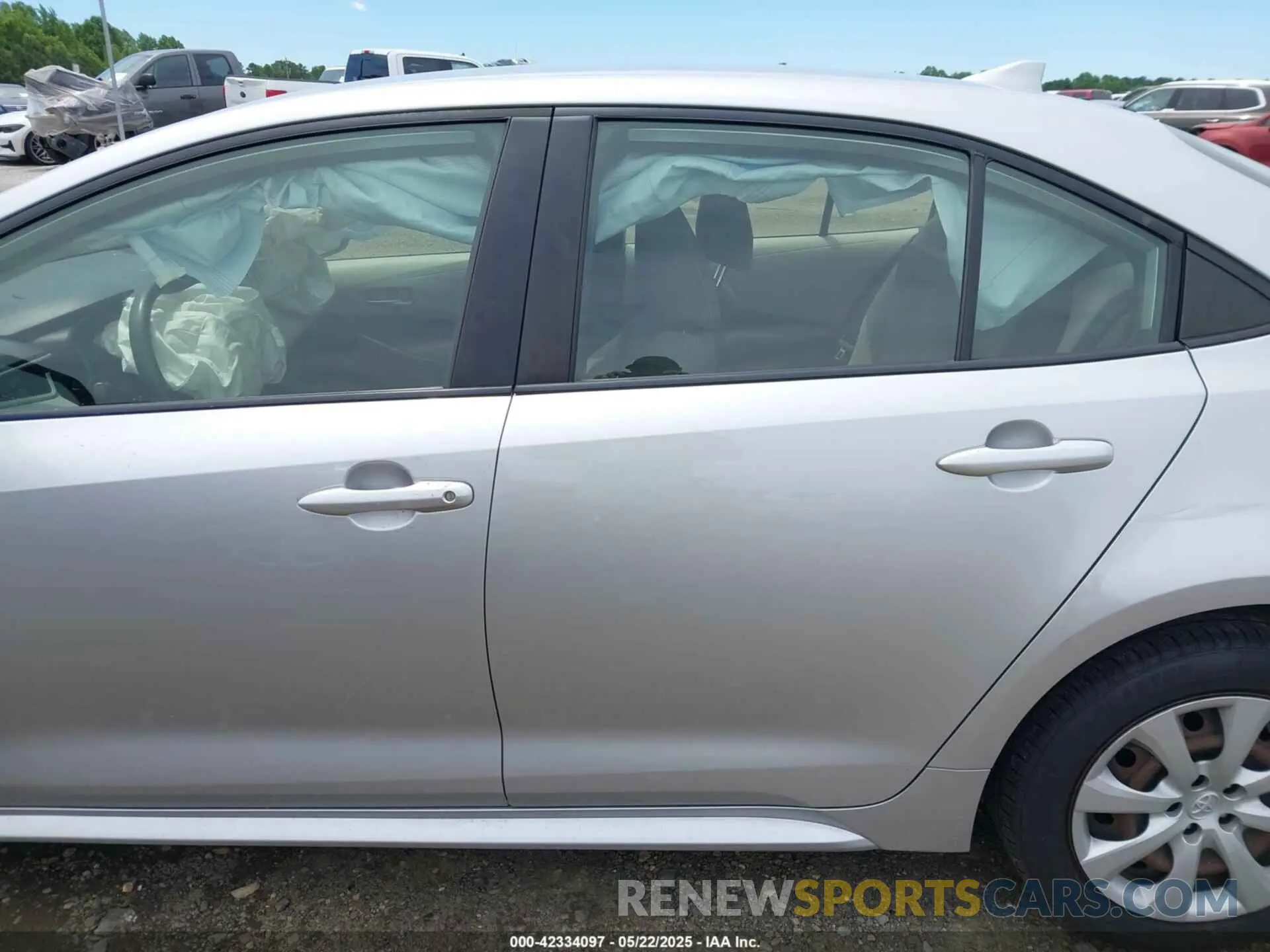 14 Photograph of a damaged car JTDEPRAE4LJ071751 TOYOTA COROLLA 2020