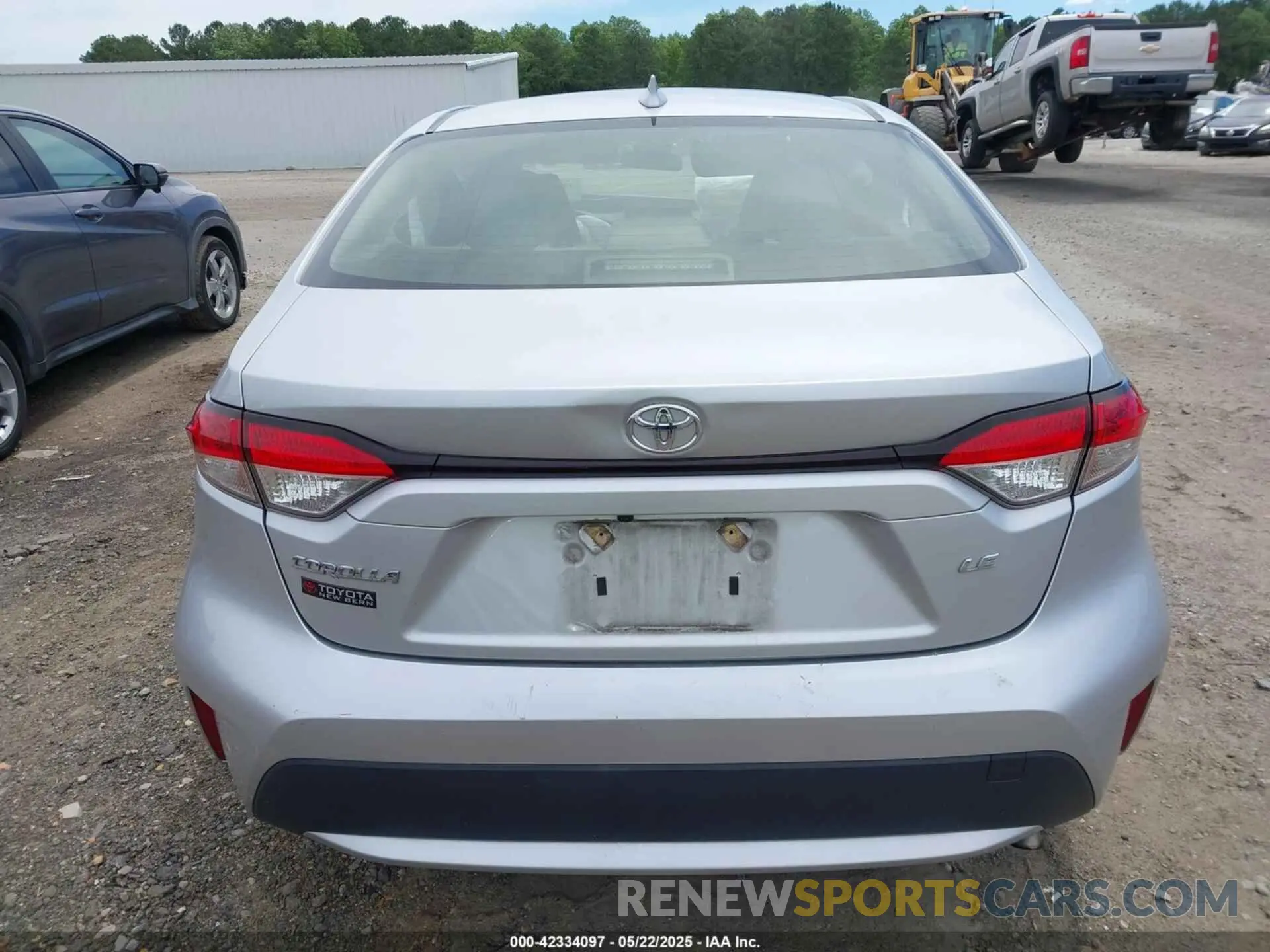 16 Photograph of a damaged car JTDEPRAE4LJ071751 TOYOTA COROLLA 2020