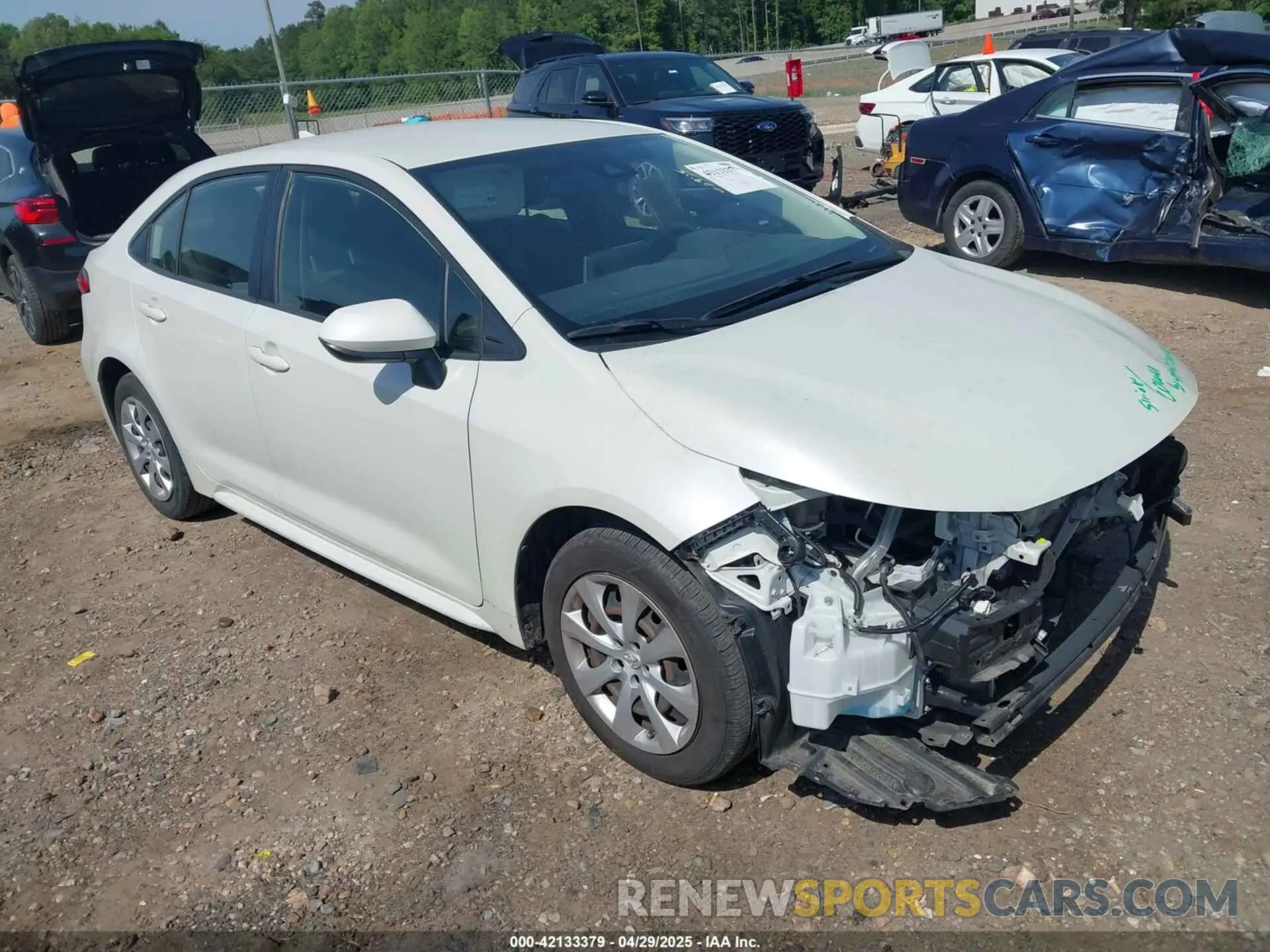 1 Photograph of a damaged car JTDEPRAE4LJ075914 TOYOTA COROLLA 2020
