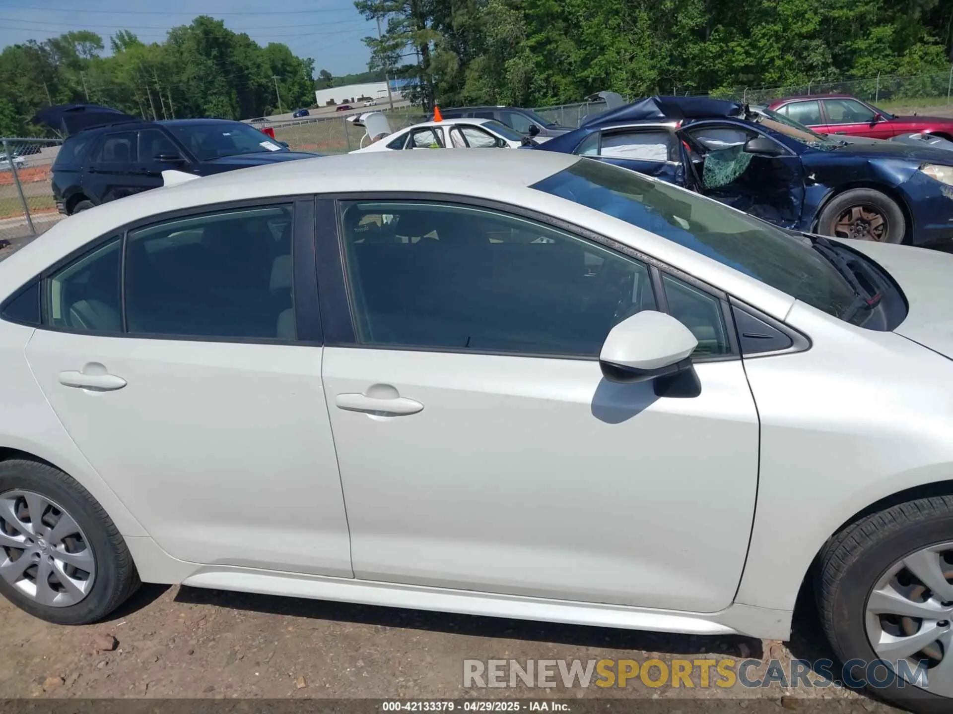 14 Photograph of a damaged car JTDEPRAE4LJ075914 TOYOTA COROLLA 2020