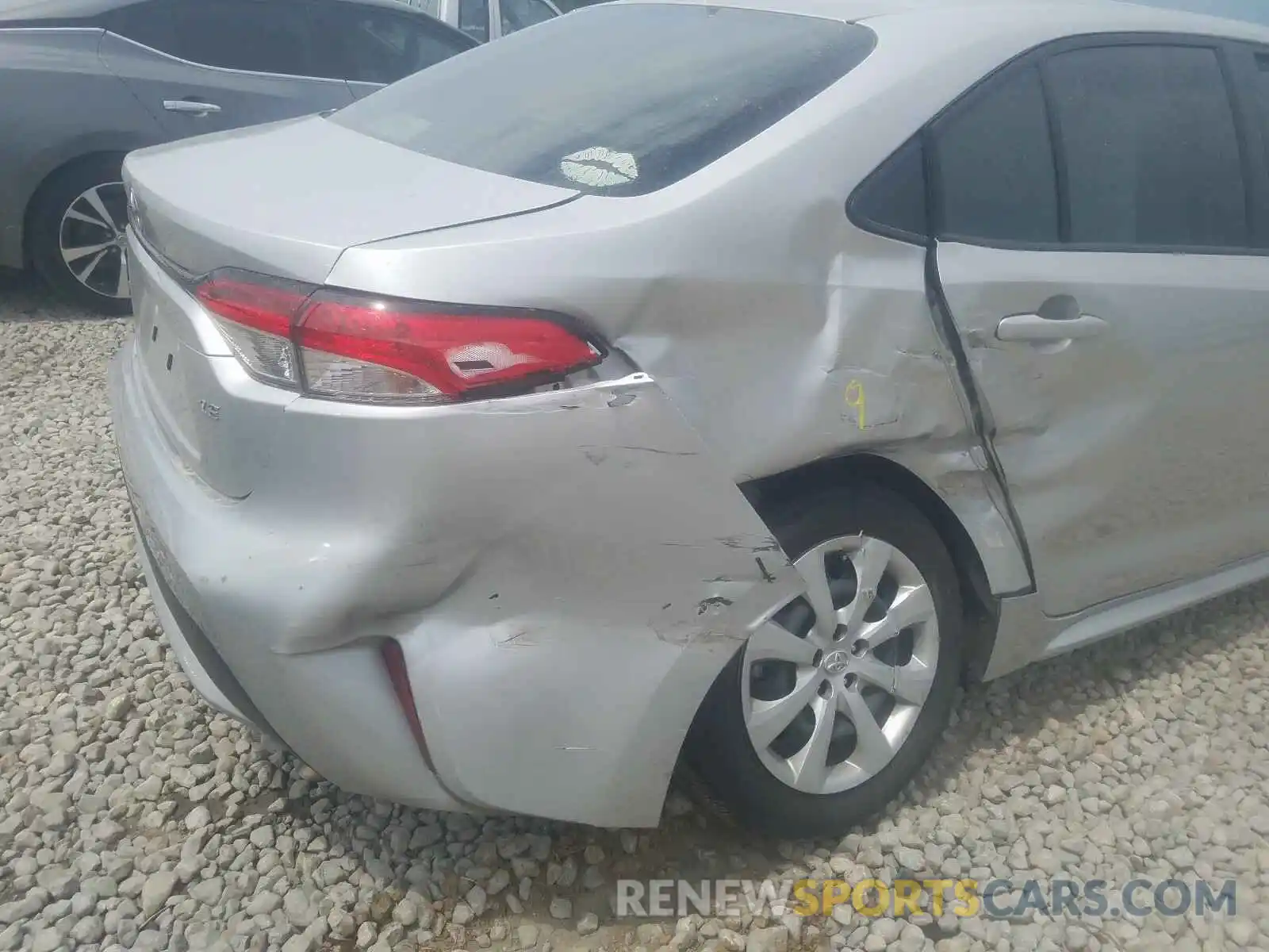 9 Photograph of a damaged car JTDEPRAE4LJ083513 TOYOTA COROLLA 2020