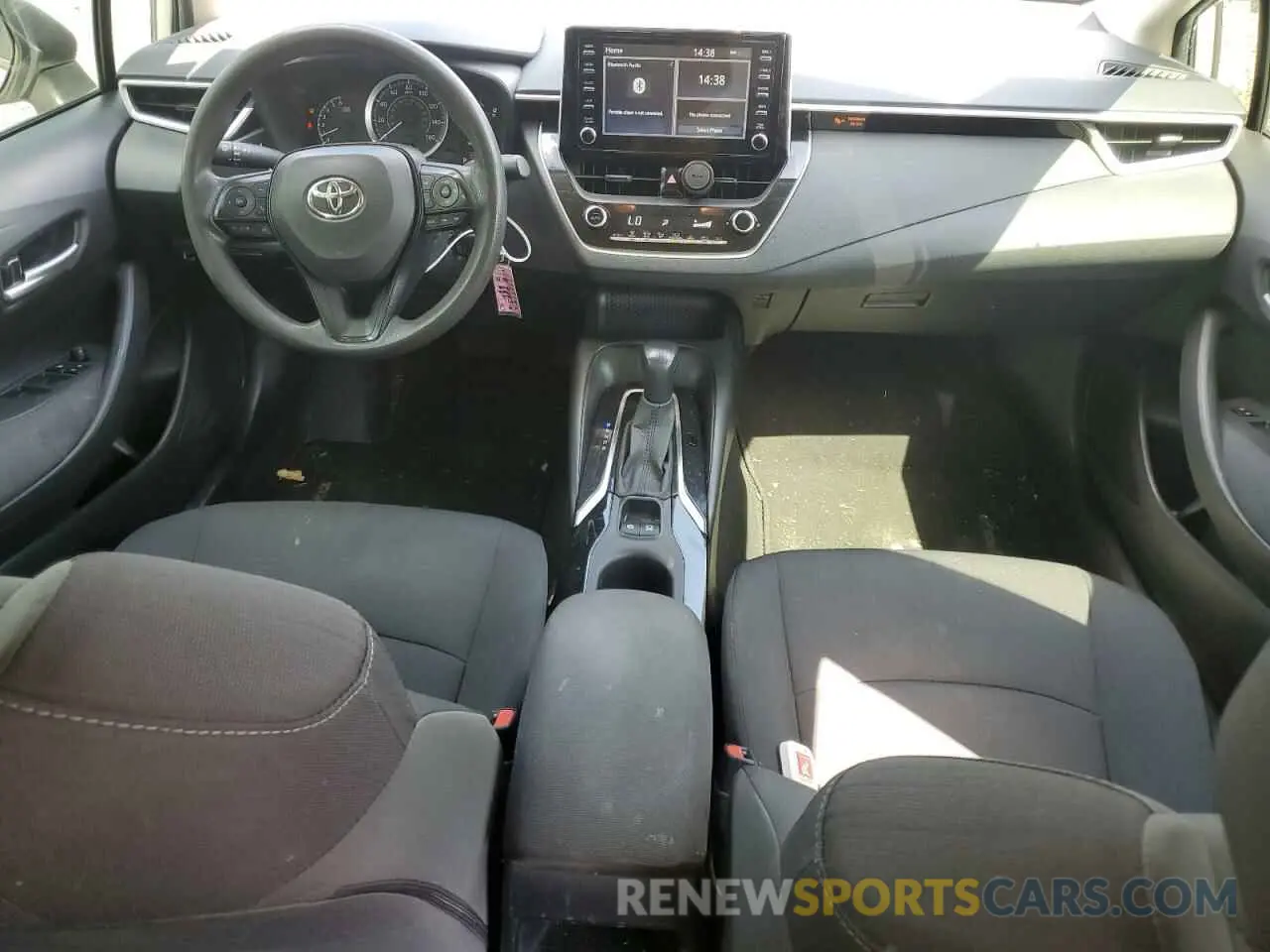 8 Photograph of a damaged car JTDEPRAE4LJ086525 TOYOTA COROLLA 2020