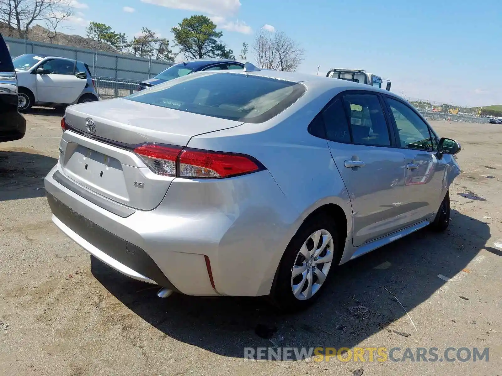 4 Photograph of a damaged car JTDEPRAE4LJ088503 TOYOTA COROLLA 2020