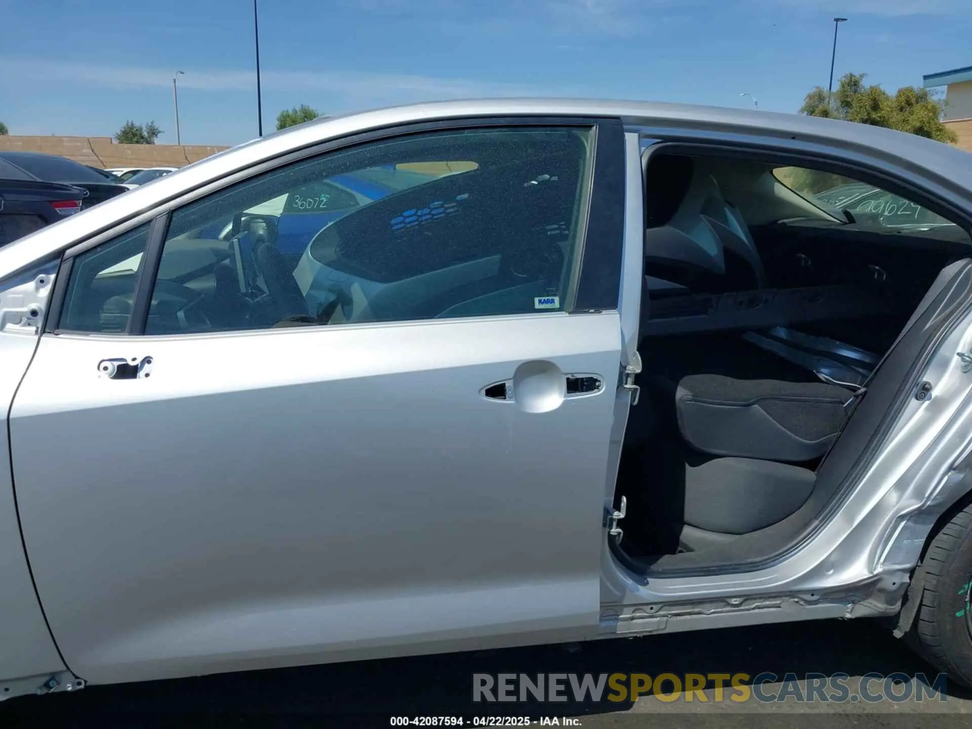 15 Photograph of a damaged car JTDEPRAE4LJ090249 TOYOTA COROLLA 2020