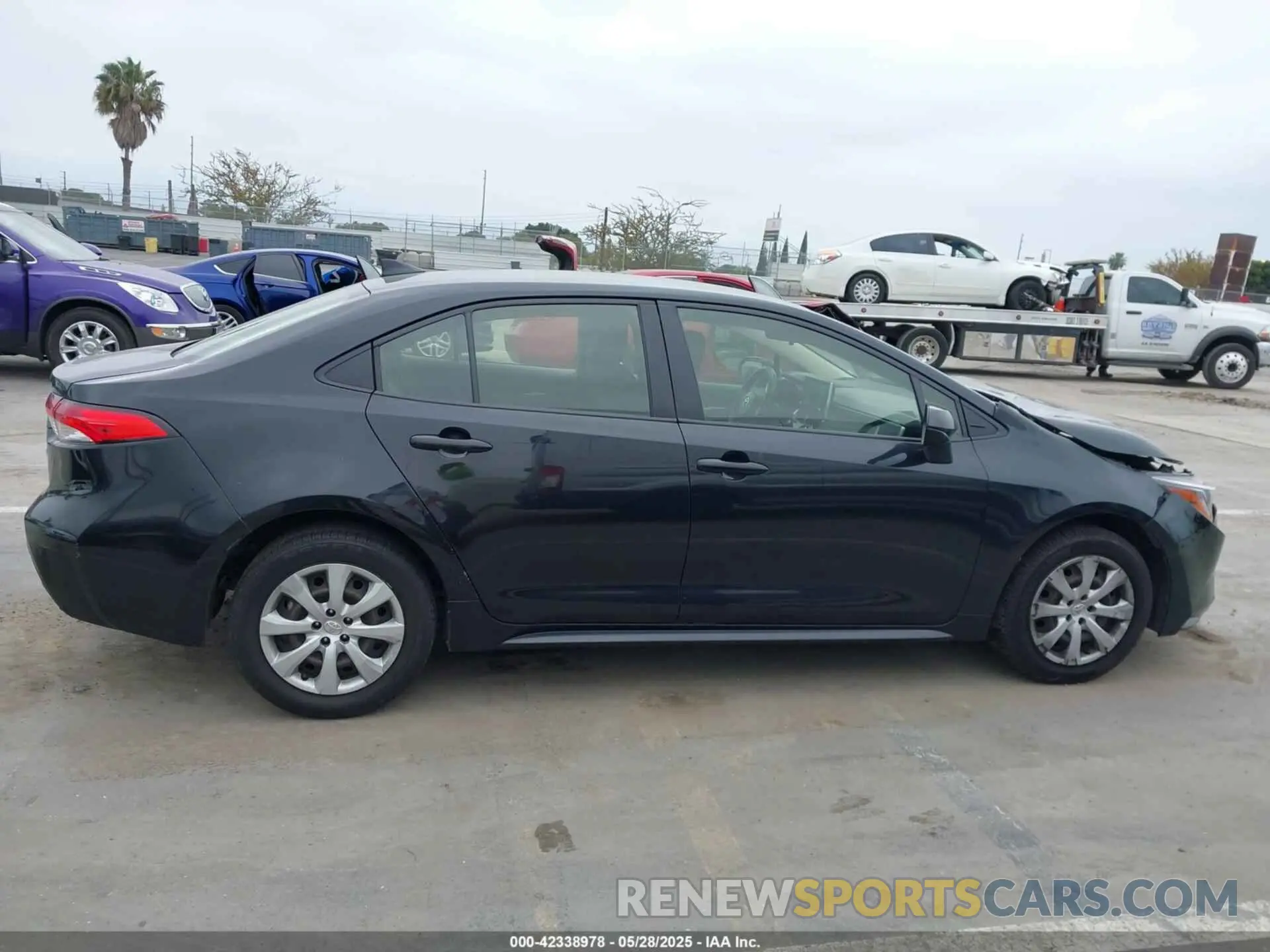 13 Photograph of a damaged car JTDEPRAE4LJ094866 TOYOTA COROLLA 2020