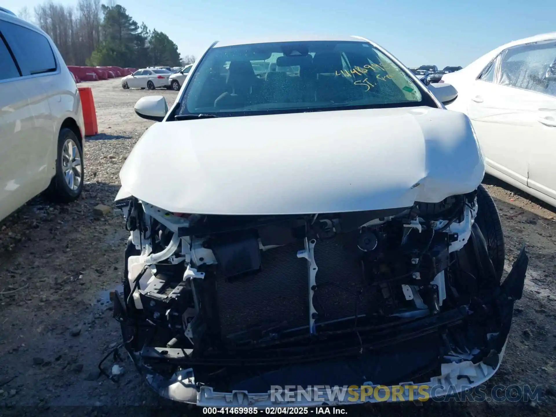 13 Photograph of a damaged car JTDEPRAE4LJ097427 TOYOTA COROLLA 2020