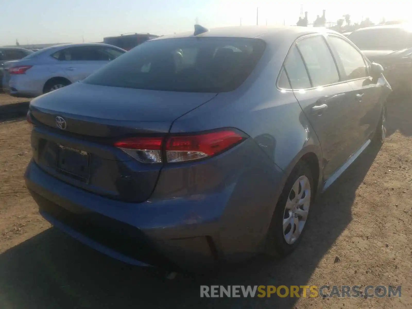 4 Photograph of a damaged car JTDEPRAE4LJ099517 TOYOTA COROLLA 2020