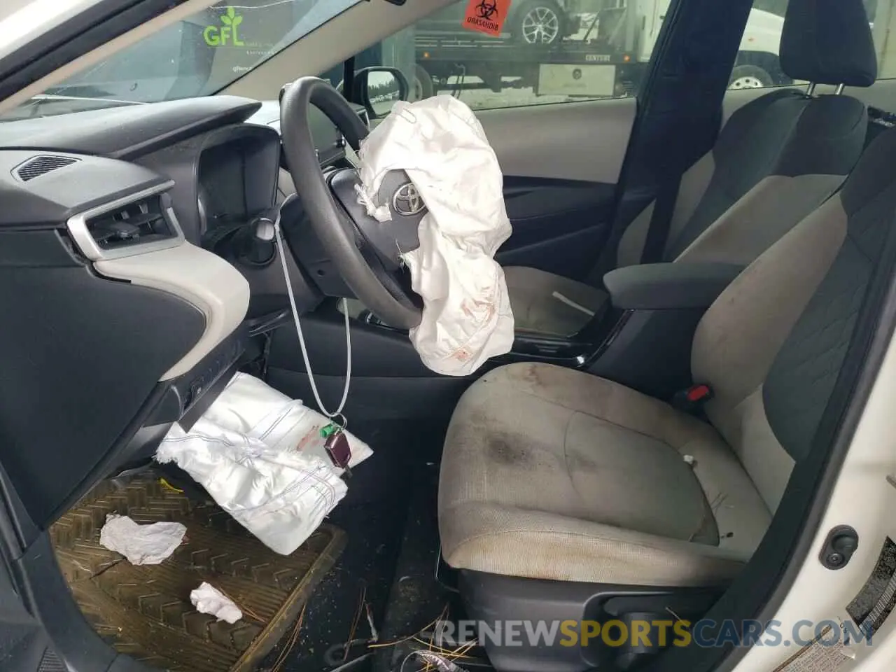7 Photograph of a damaged car JTDEPRAE5LJ007279 TOYOTA COROLLA 2020