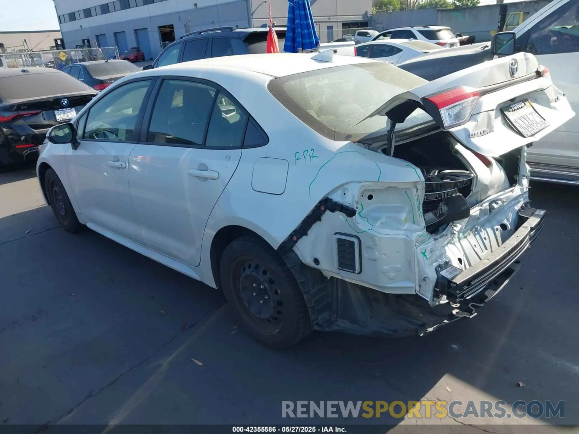 3 Photograph of a damaged car JTDEPRAE5LJ011719 TOYOTA COROLLA 2020