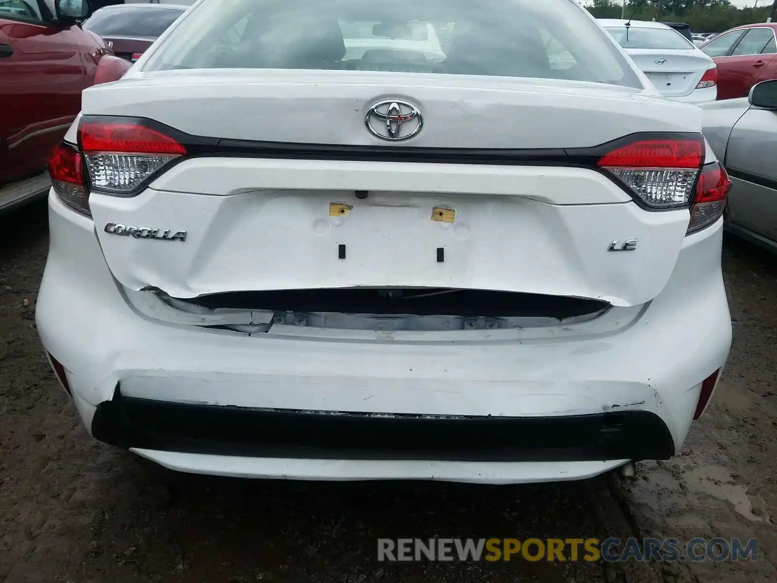 9 Photograph of a damaged car JTDEPRAE5LJ019934 TOYOTA COROLLA 2020