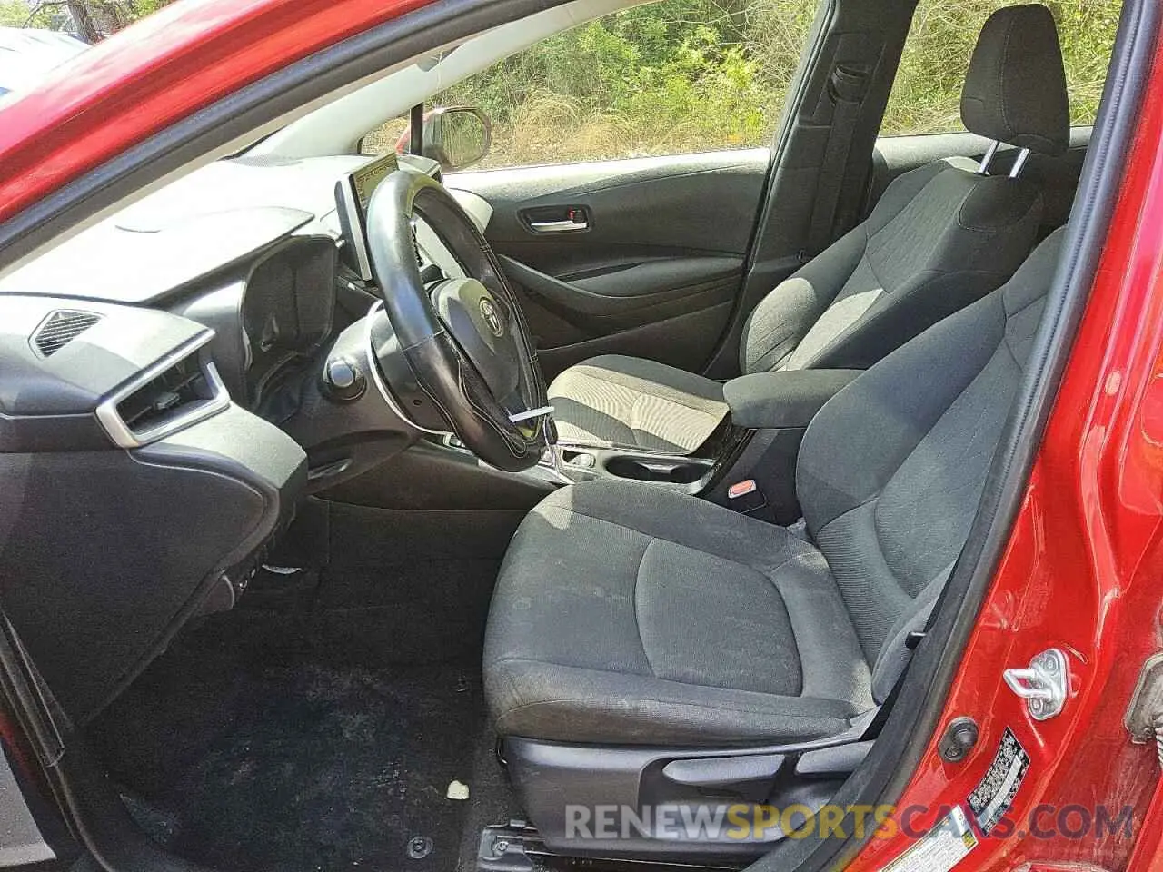 7 Photograph of a damaged car JTDEPRAE5LJ026043 TOYOTA COROLLA 2020