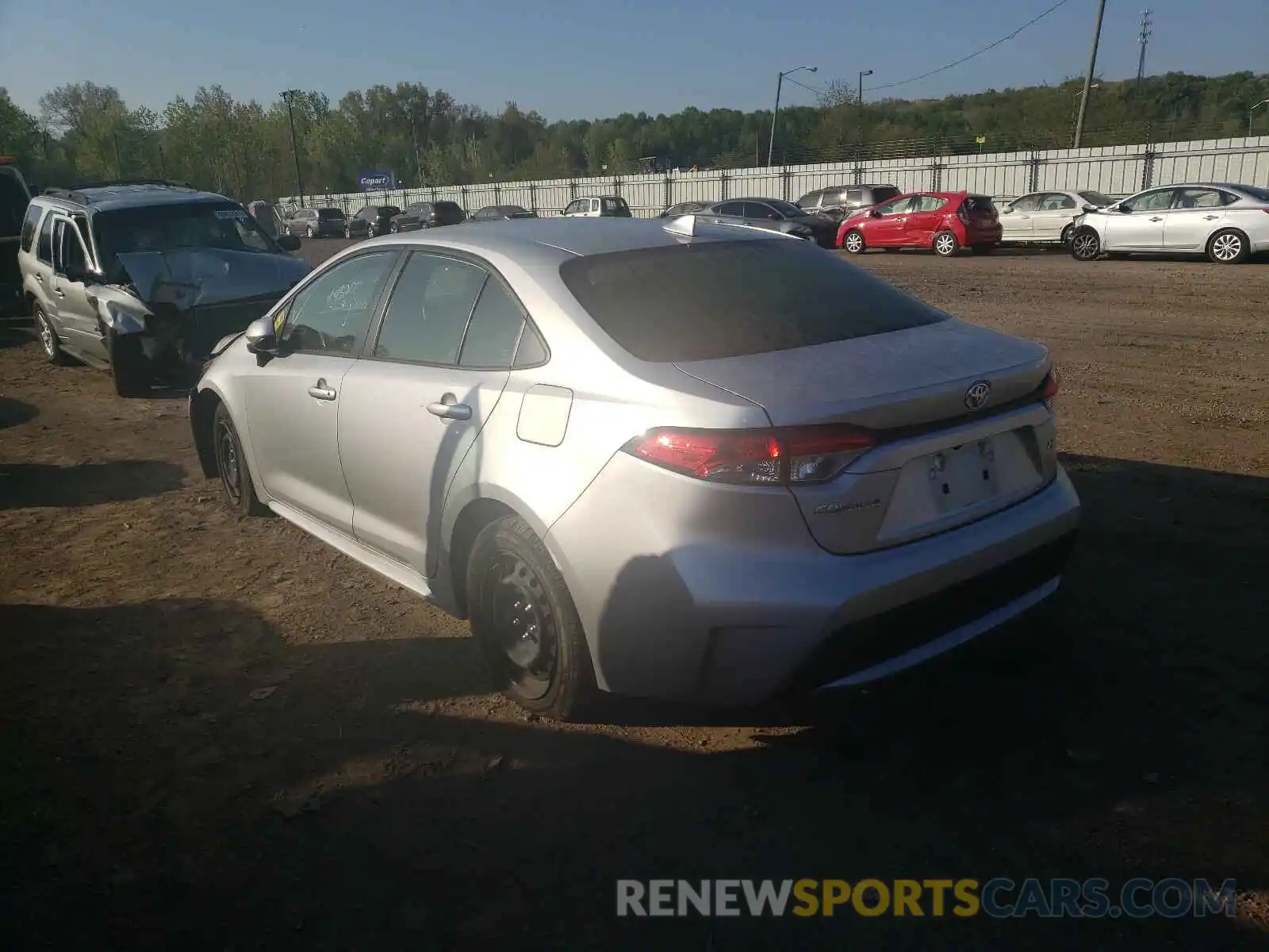 3 Photograph of a damaged car JTDEPRAE5LJ039648 TOYOTA COROLLA 2020