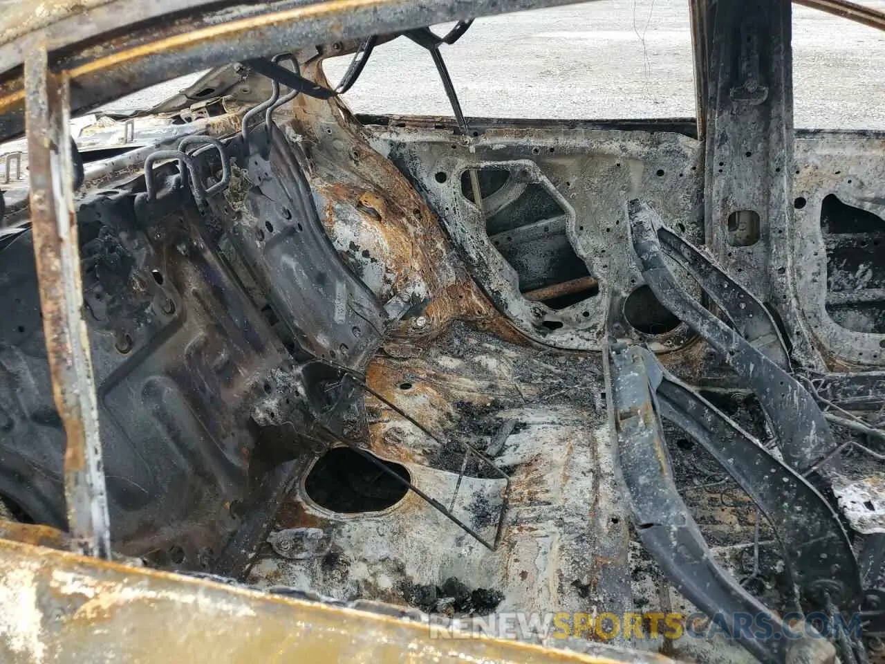 10 Photograph of a damaged car JTDEPRAE5LJ051864 TOYOTA COROLLA 2020