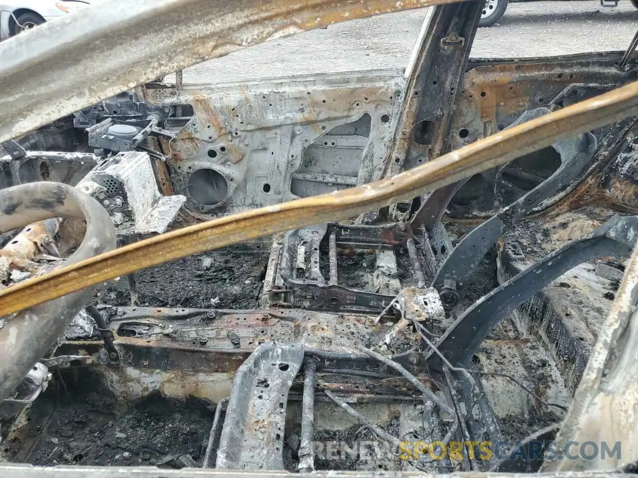 7 Photograph of a damaged car JTDEPRAE5LJ051864 TOYOTA COROLLA 2020