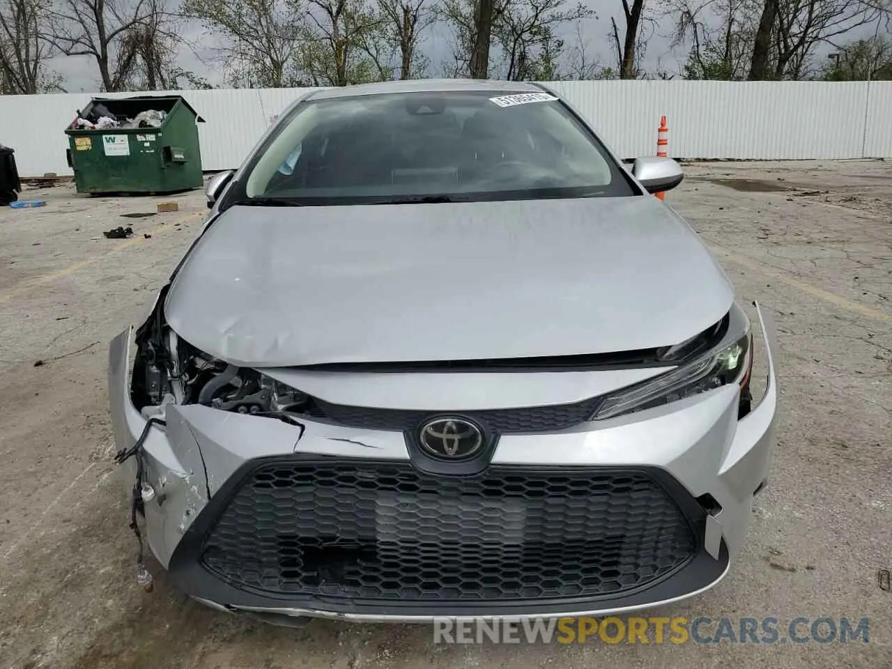 5 Photograph of a damaged car JTDEPRAE5LJ054828 TOYOTA COROLLA 2020
