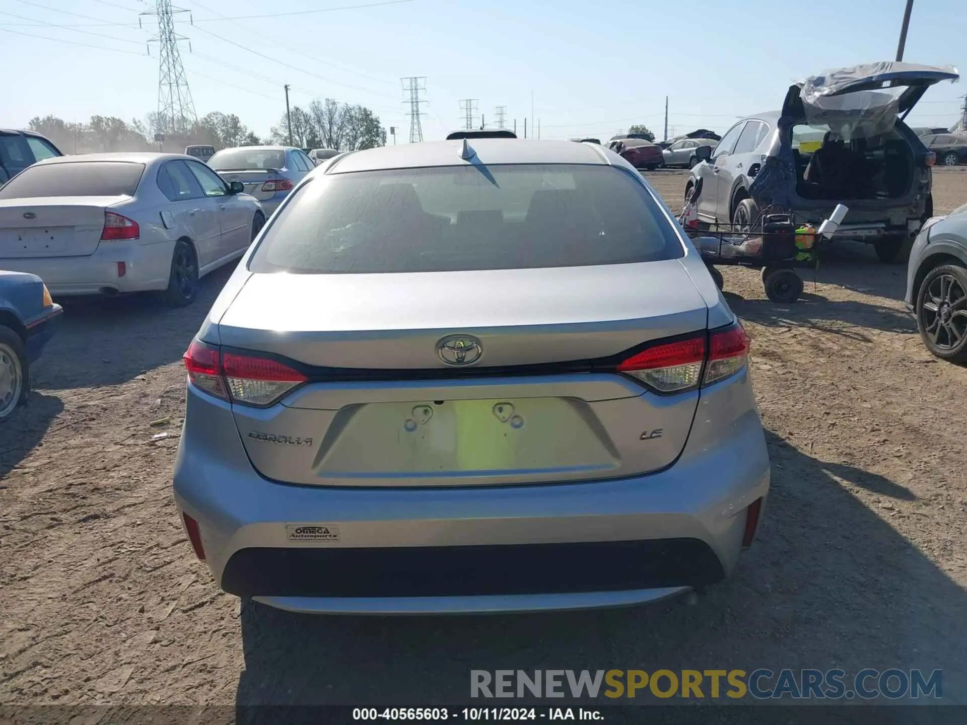 17 Photograph of a damaged car JTDEPRAE5LJ056949 TOYOTA COROLLA 2020