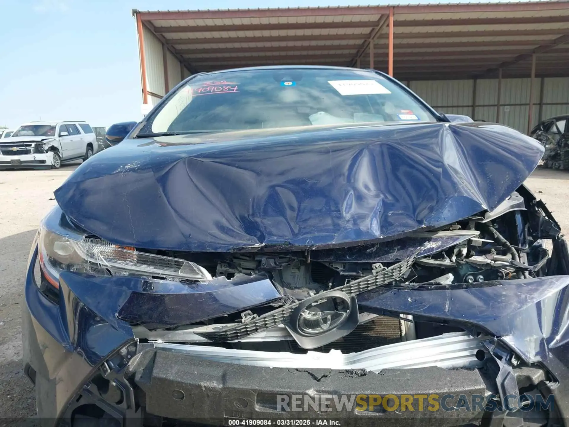 13 Photograph of a damaged car JTDEPRAE5LJ060953 TOYOTA COROLLA 2020