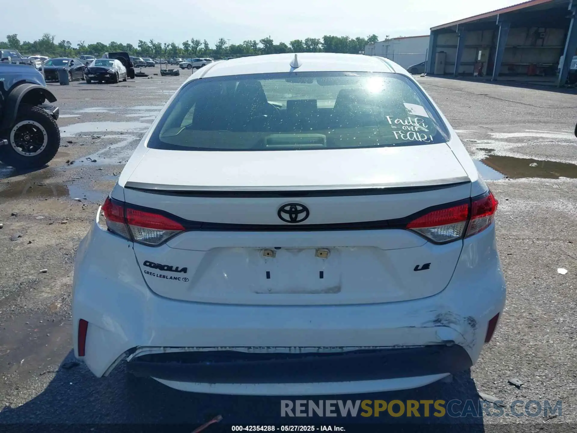 16 Photograph of a damaged car JTDEPRAE5LJ068132 TOYOTA COROLLA 2020