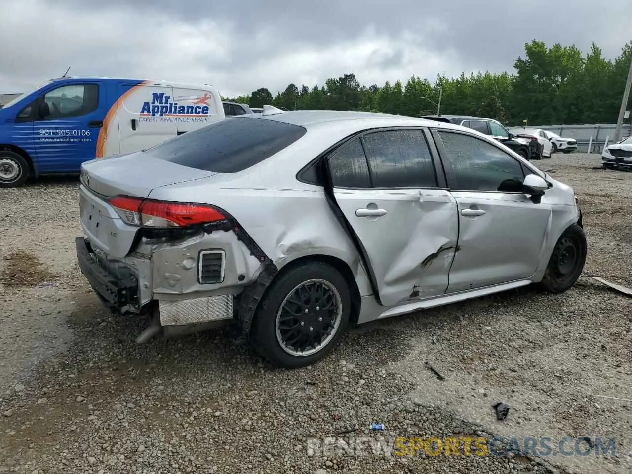 3 Photograph of a damaged car JTDEPRAE5LJ073959 TOYOTA COROLLA 2020