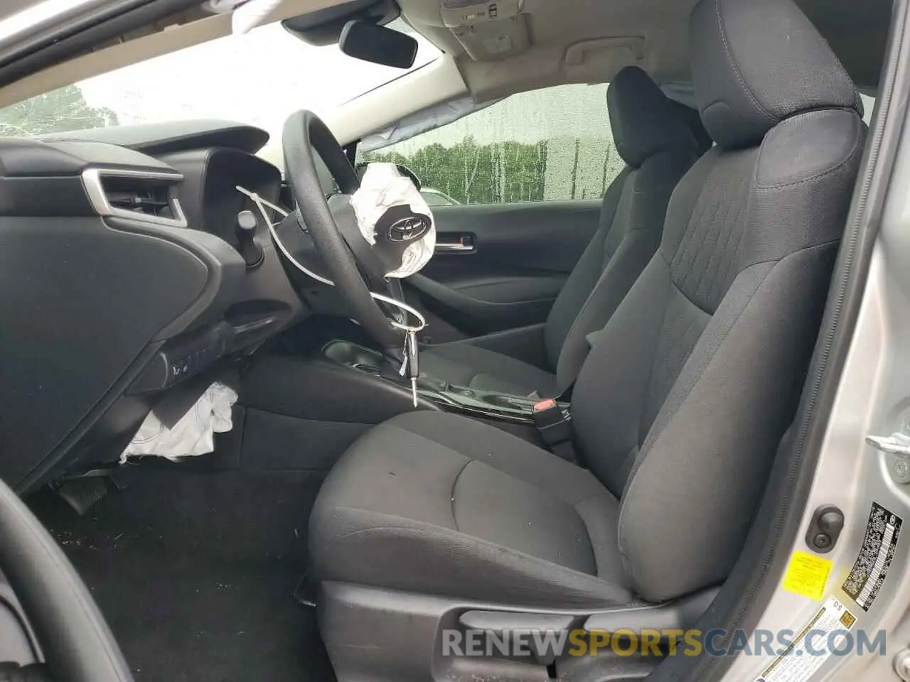 7 Photograph of a damaged car JTDEPRAE5LJ073959 TOYOTA COROLLA 2020