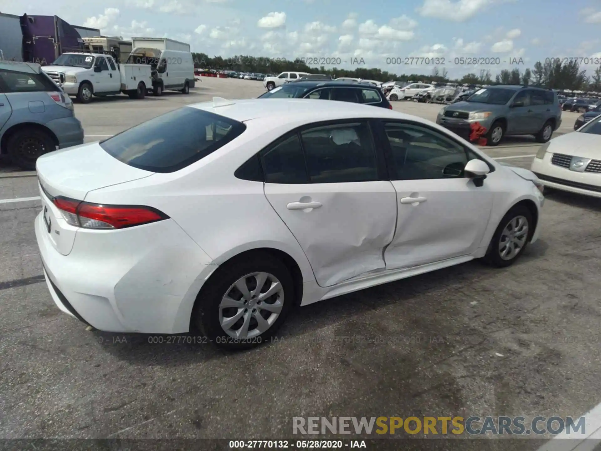 4 Photograph of a damaged car JTDEPRAE5LJ080314 TOYOTA COROLLA 2020