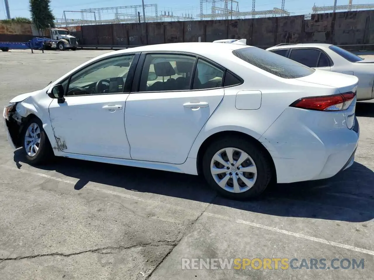 2 Photograph of a damaged car JTDEPRAE5LJ084766 TOYOTA COROLLA 2020