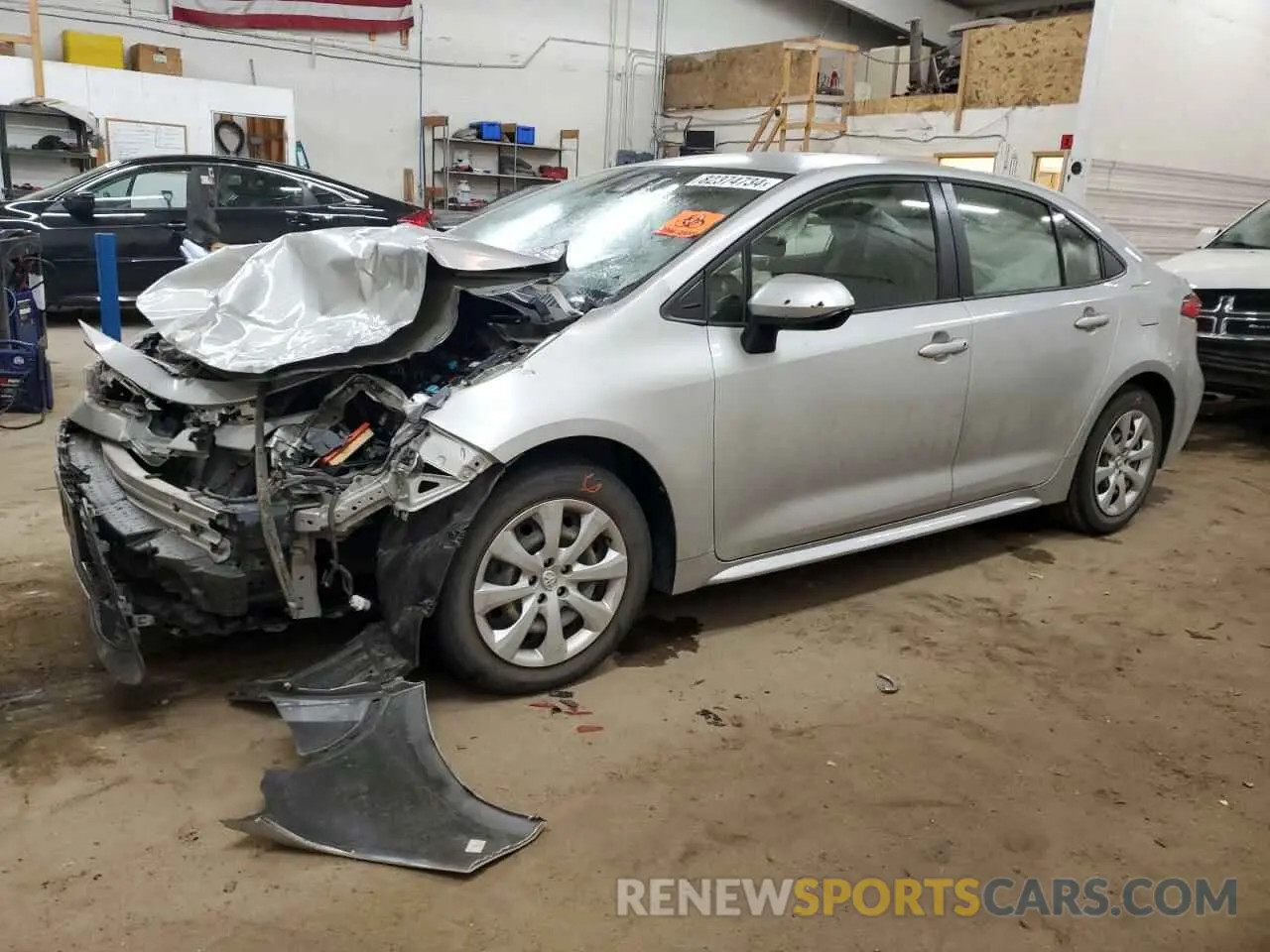 1 Photograph of a damaged car JTDEPRAE5LJ087568 TOYOTA COROLLA 2020