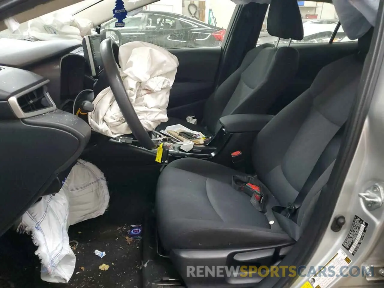7 Photograph of a damaged car JTDEPRAE5LJ087568 TOYOTA COROLLA 2020
