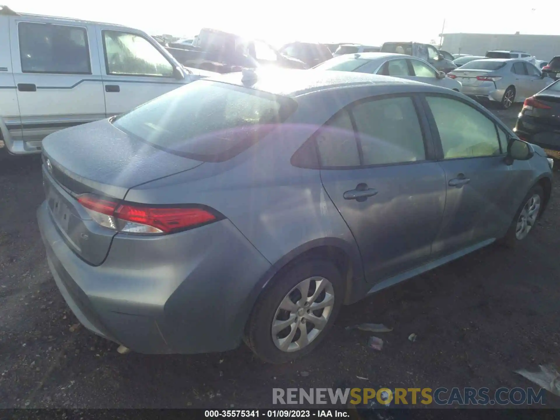 4 Photograph of a damaged car JTDEPRAE5LJ094813 TOYOTA COROLLA 2020