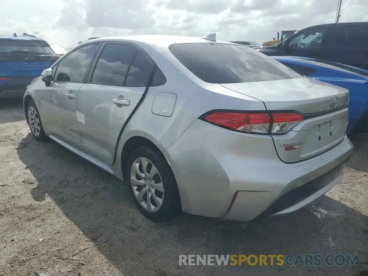2 Photograph of a damaged car JTDEPRAE5LJ101839 TOYOTA COROLLA 2020