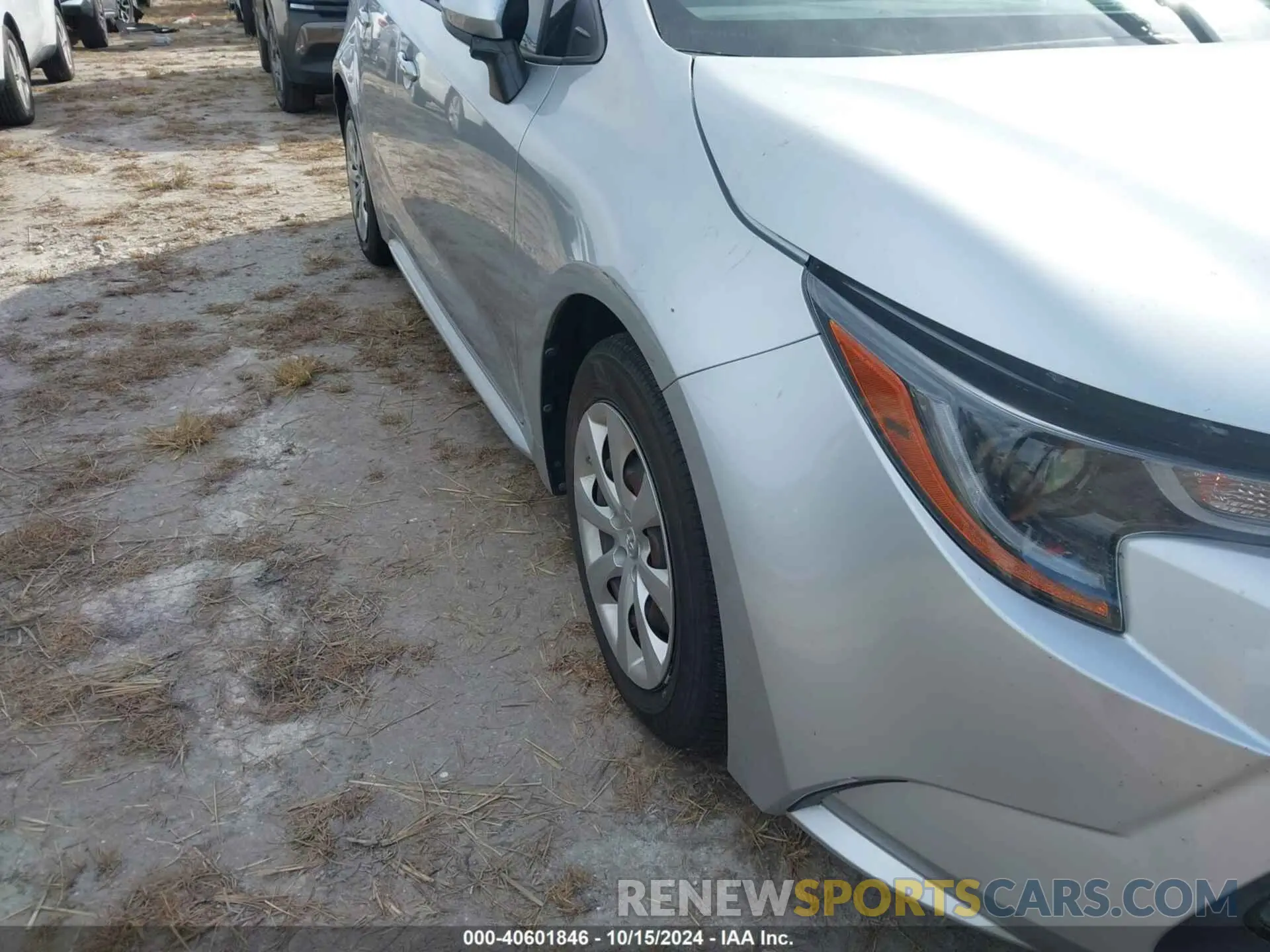 11 Photograph of a damaged car JTDEPRAE5LJ101873 TOYOTA COROLLA 2020
