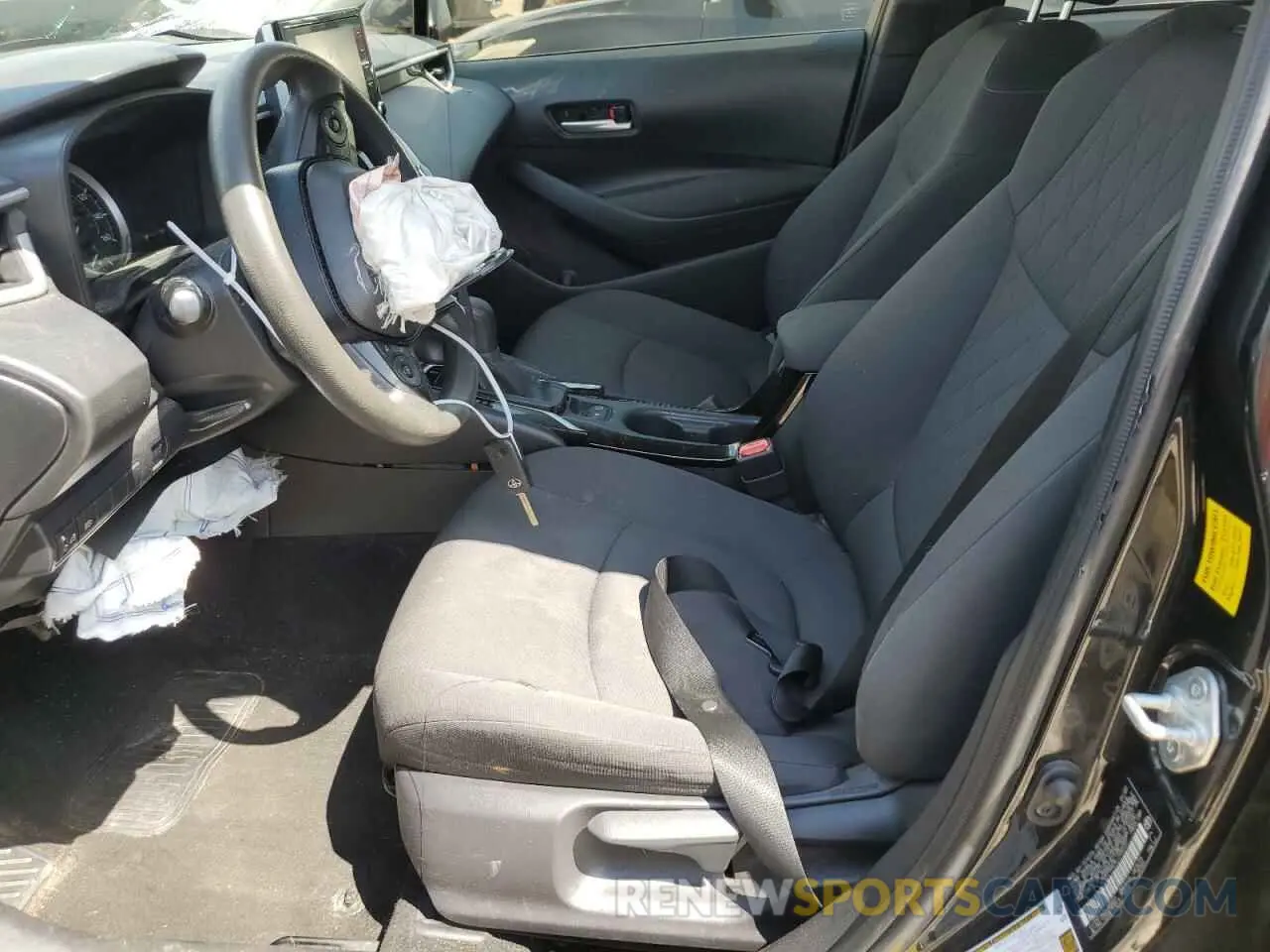 7 Photograph of a damaged car JTDEPRAE5LJ103137 TOYOTA COROLLA 2020