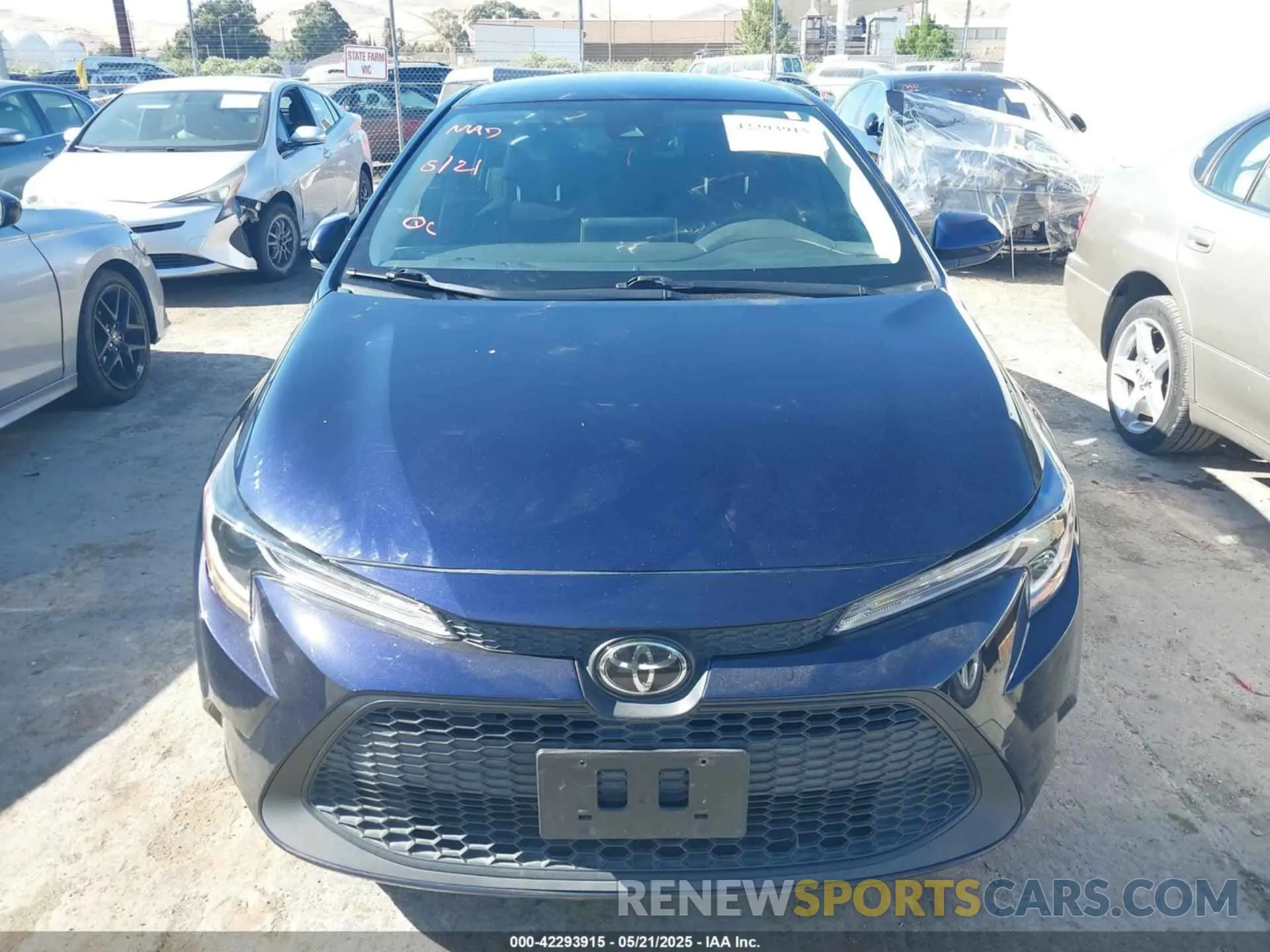 12 Photograph of a damaged car JTDEPRAE5LJ106605 TOYOTA COROLLA 2020