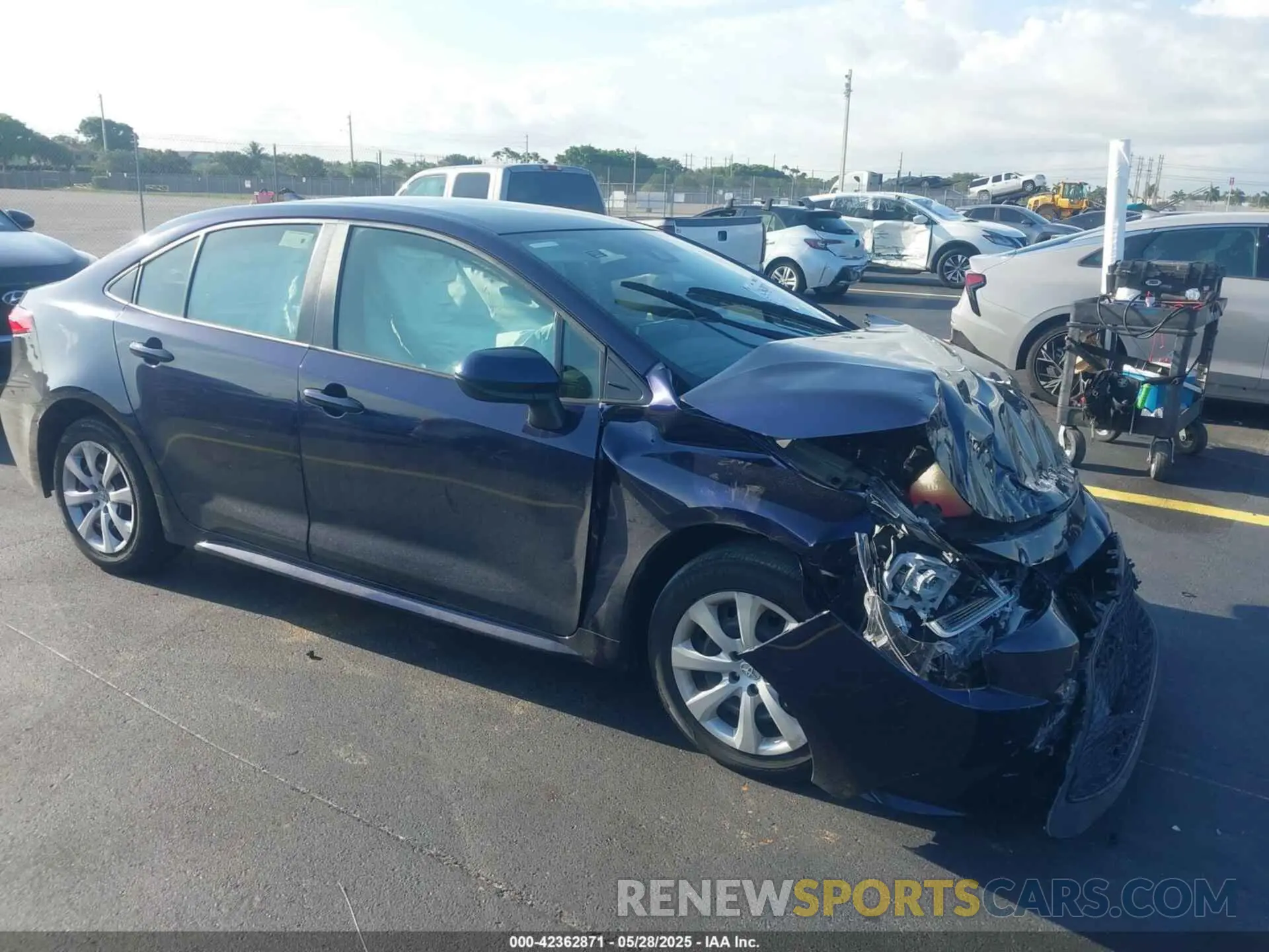 1 Photograph of a damaged car JTDEPRAE5LJ108970 TOYOTA COROLLA 2020