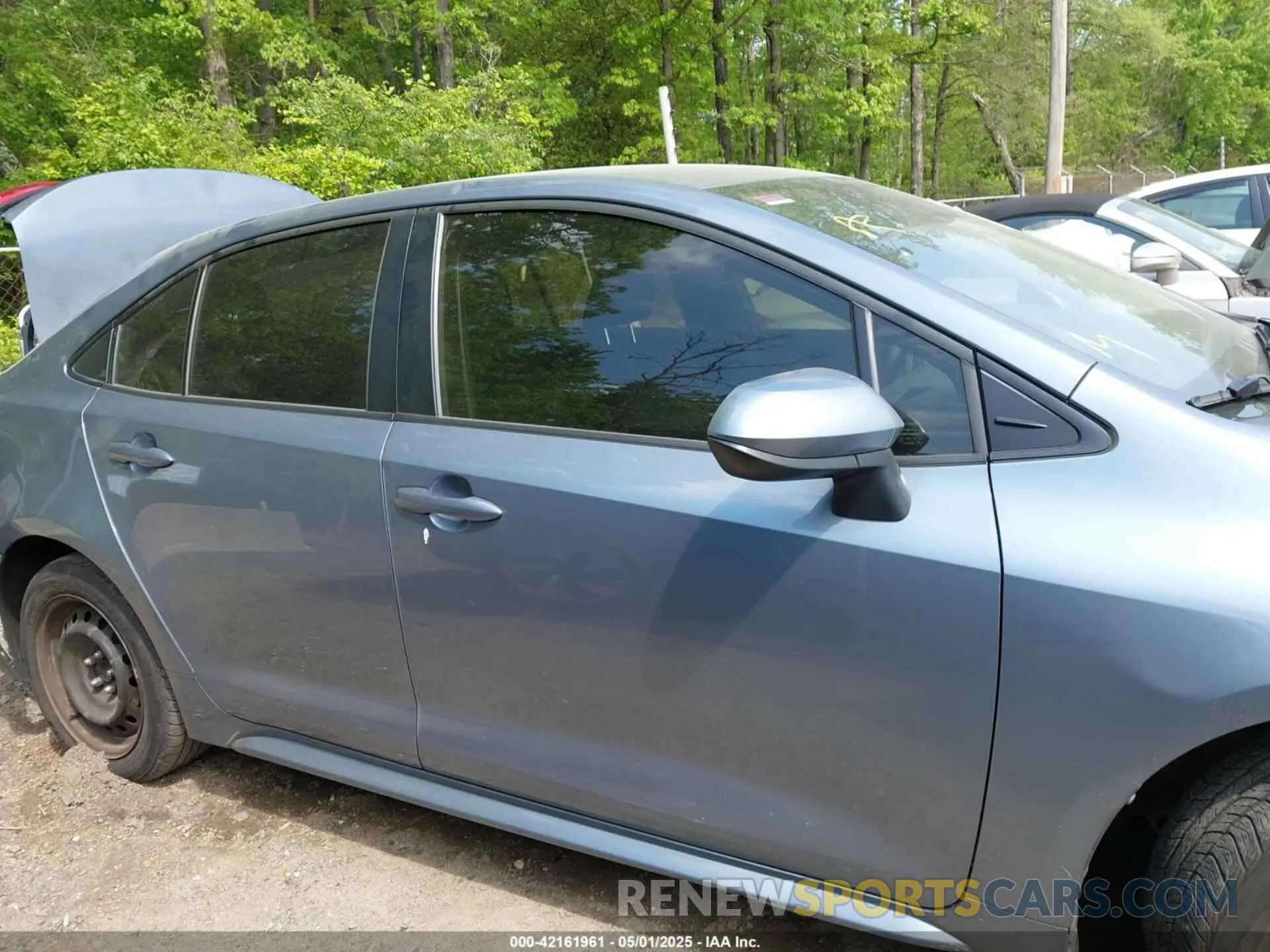 13 Photograph of a damaged car JTDEPRAE5LJ109259 TOYOTA COROLLA 2020
