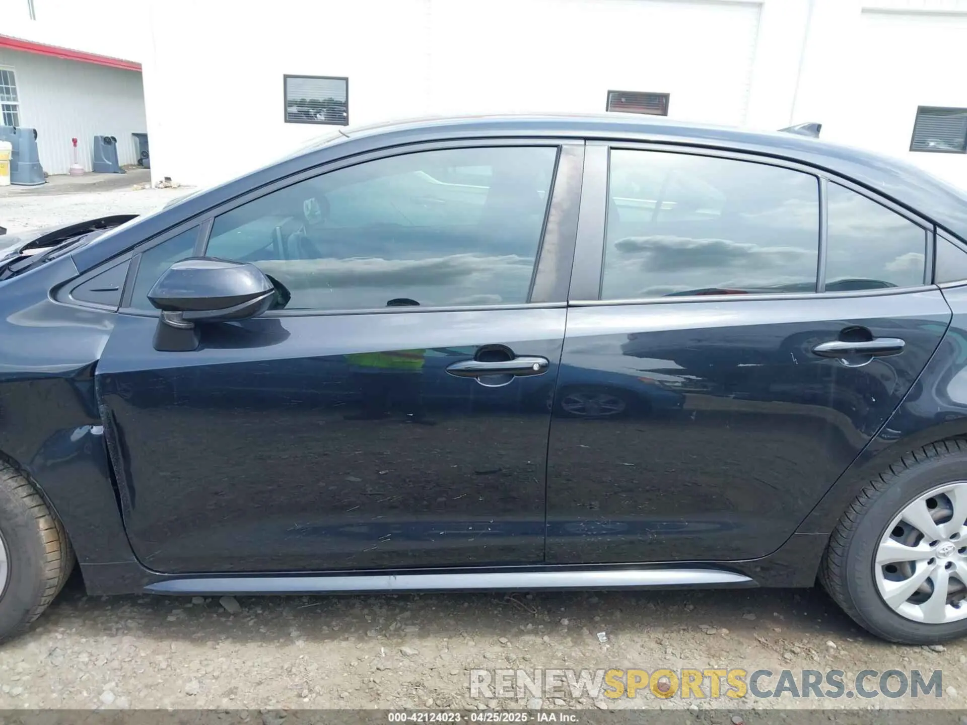 14 Photograph of a damaged car JTDEPRAE5LJ109990 TOYOTA COROLLA 2020
