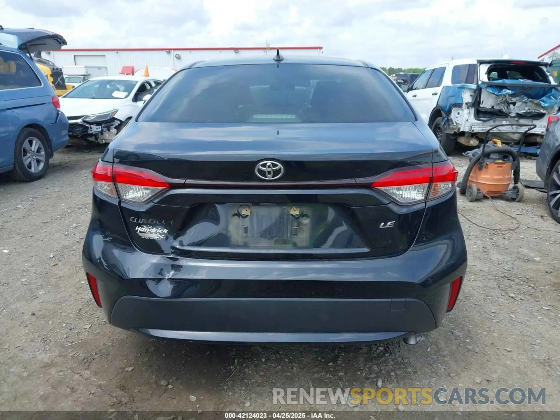 16 Photograph of a damaged car JTDEPRAE5LJ109990 TOYOTA COROLLA 2020