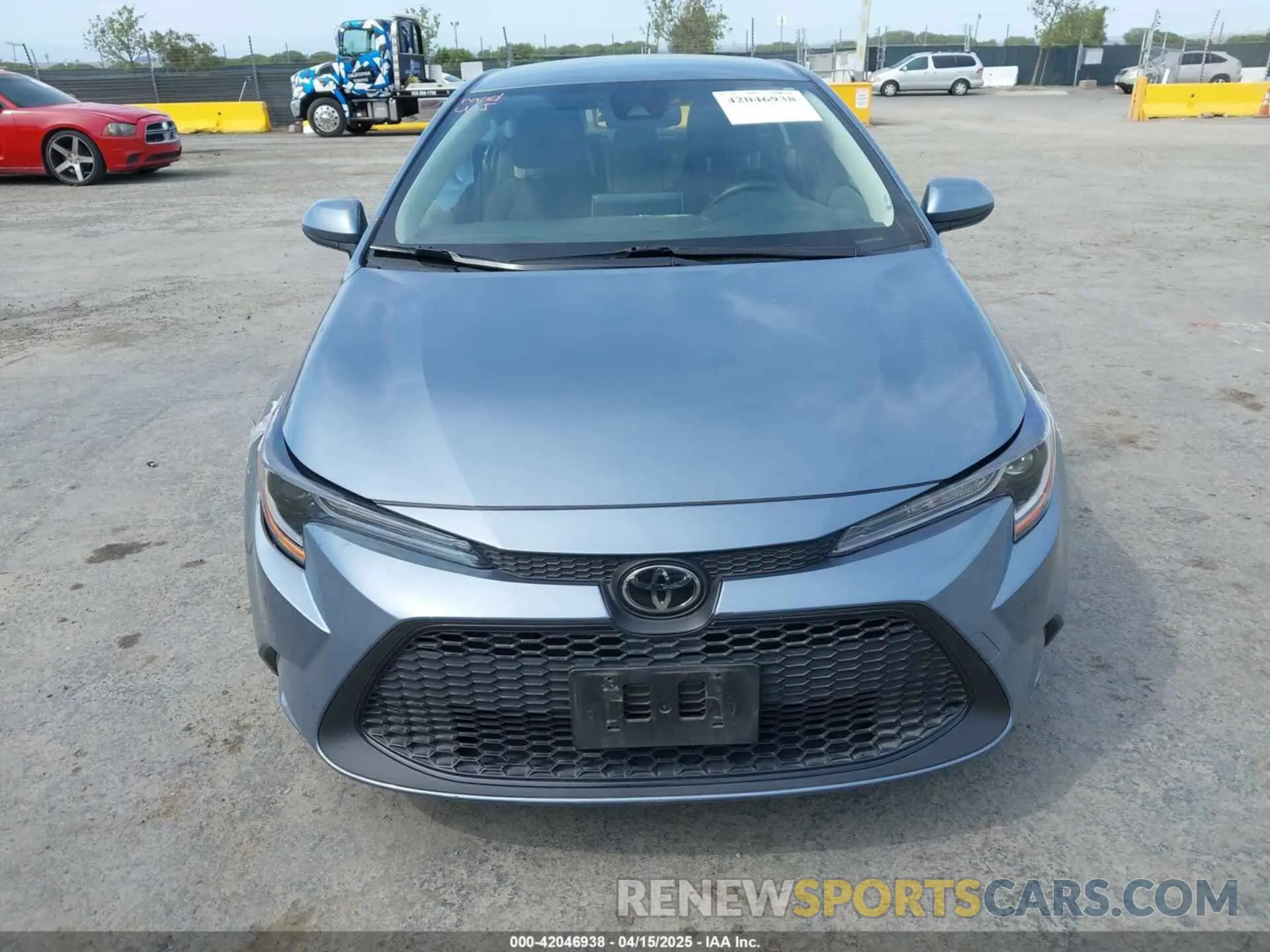12 Photograph of a damaged car JTDEPRAE5LJ111853 TOYOTA COROLLA 2020