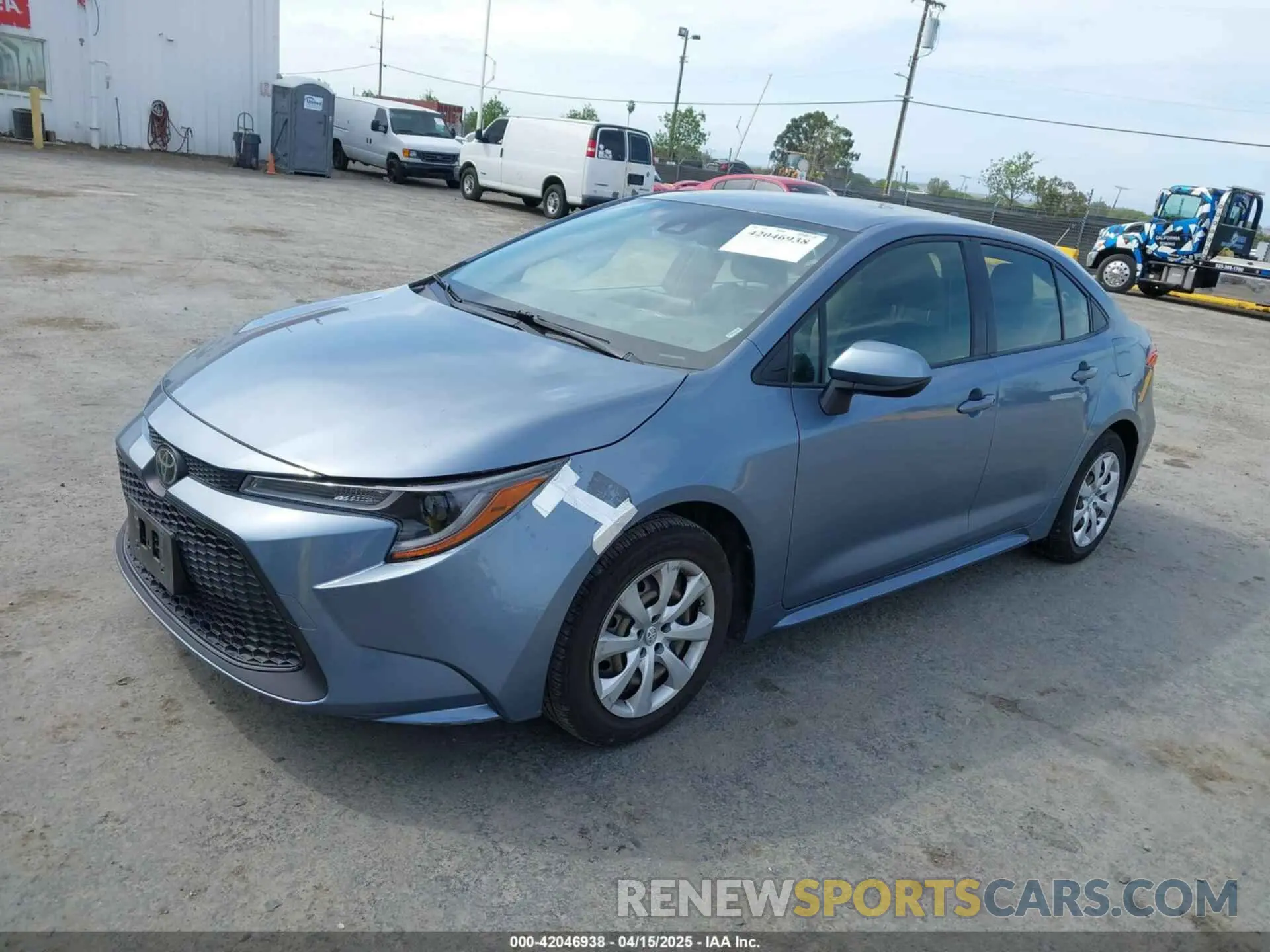 2 Photograph of a damaged car JTDEPRAE5LJ111853 TOYOTA COROLLA 2020