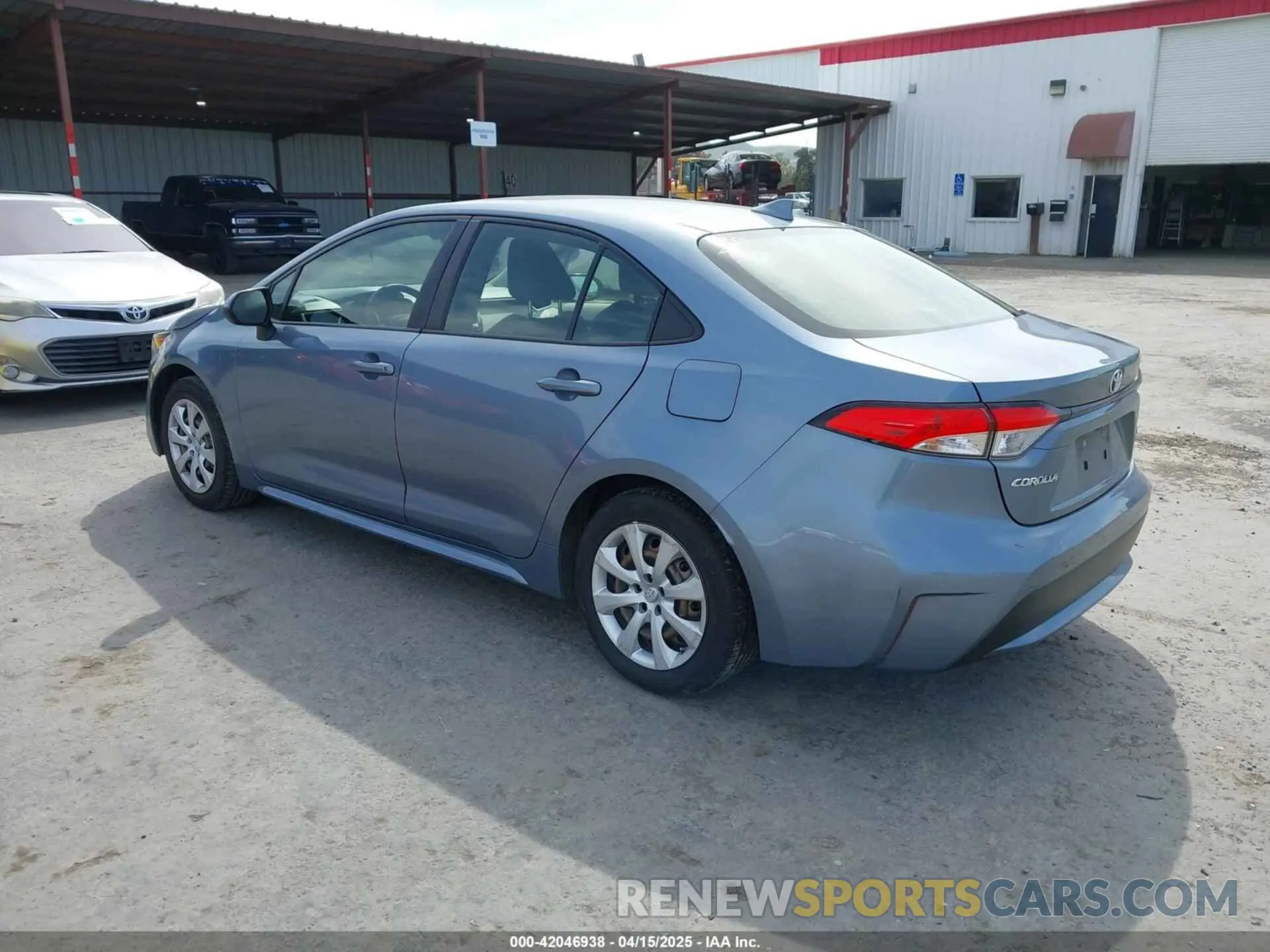3 Photograph of a damaged car JTDEPRAE5LJ111853 TOYOTA COROLLA 2020
