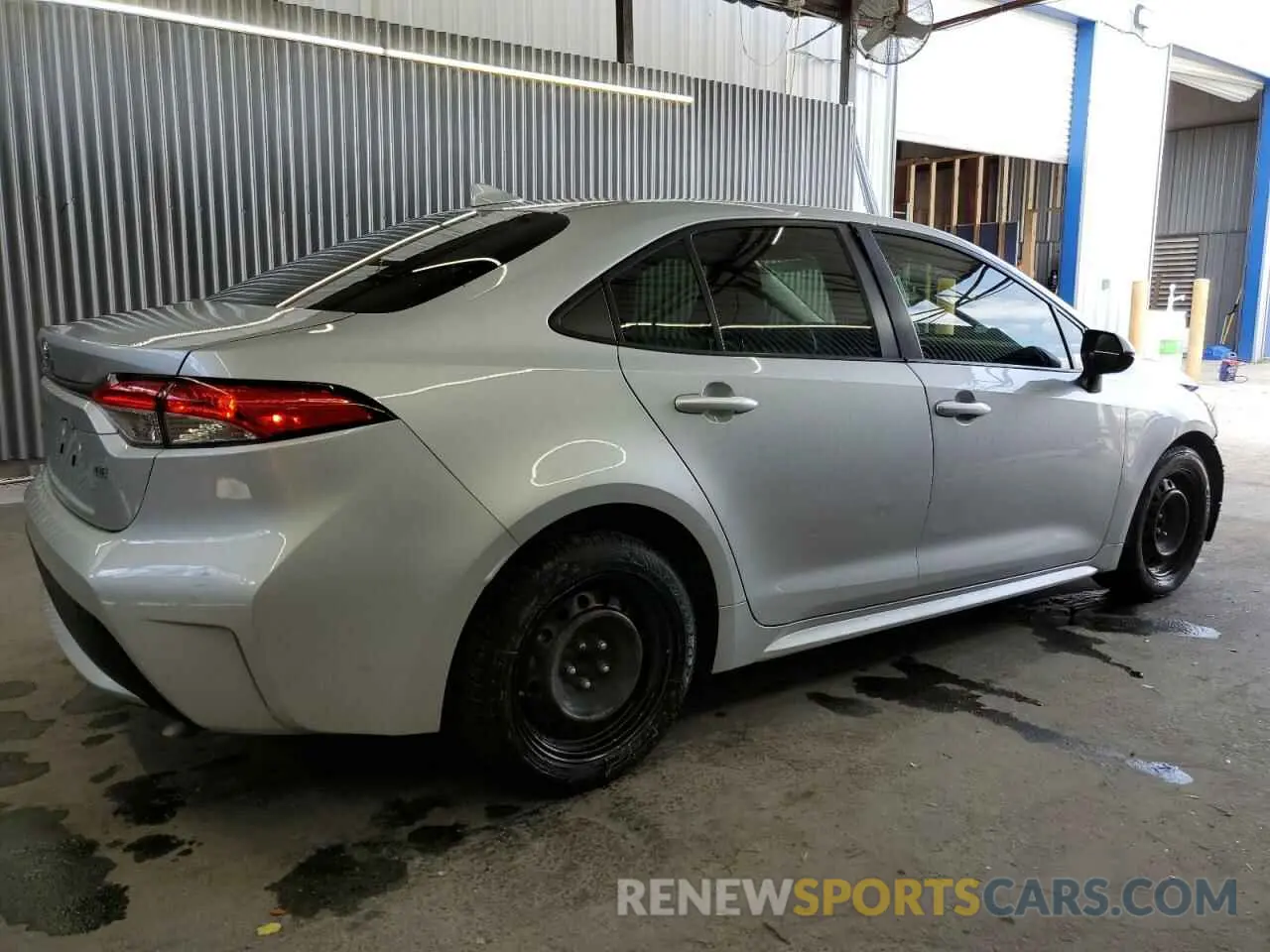 3 Photograph of a damaged car JTDEPRAE5LJ113019 TOYOTA COROLLA 2020