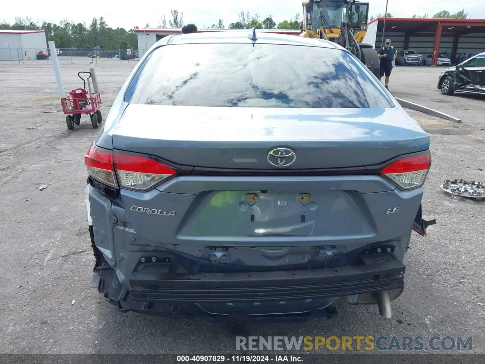 6 Photograph of a damaged car JTDEPRAE5LJ114946 TOYOTA COROLLA 2020