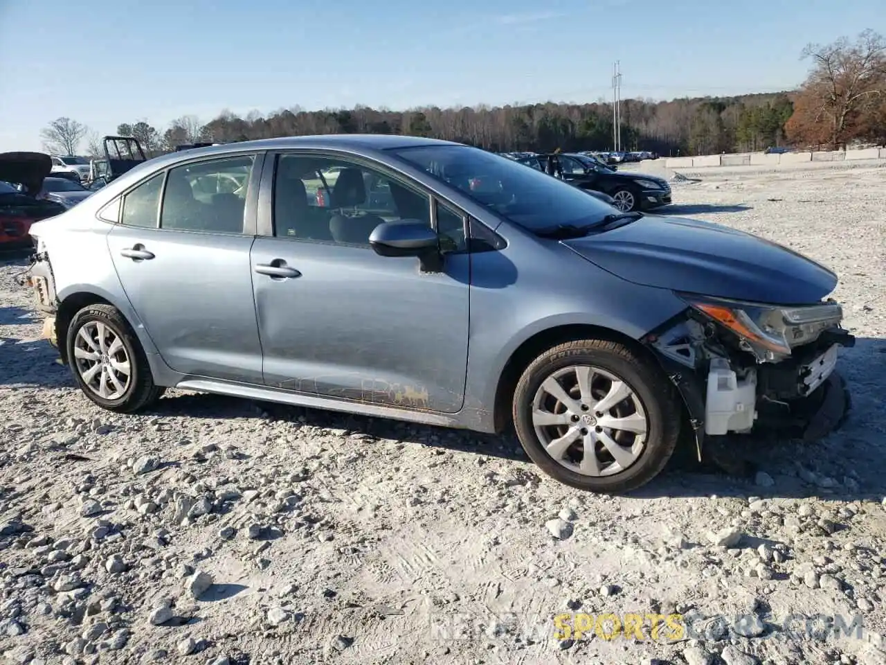 4 Photograph of a damaged car JTDEPRAE6LJ011552 TOYOTA COROLLA 2020