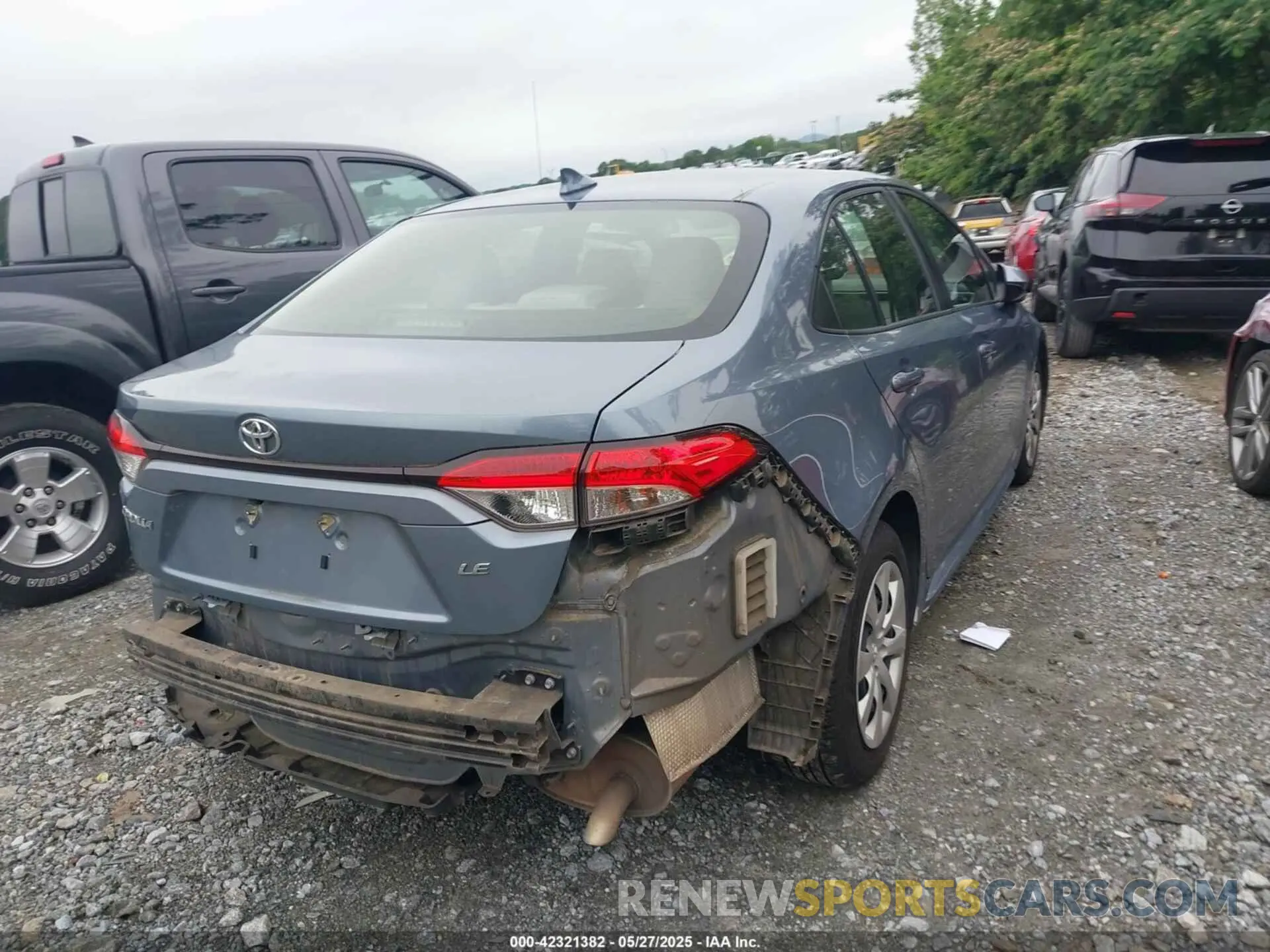 4 Photograph of a damaged car JTDEPRAE6LJ022955 TOYOTA COROLLA 2020
