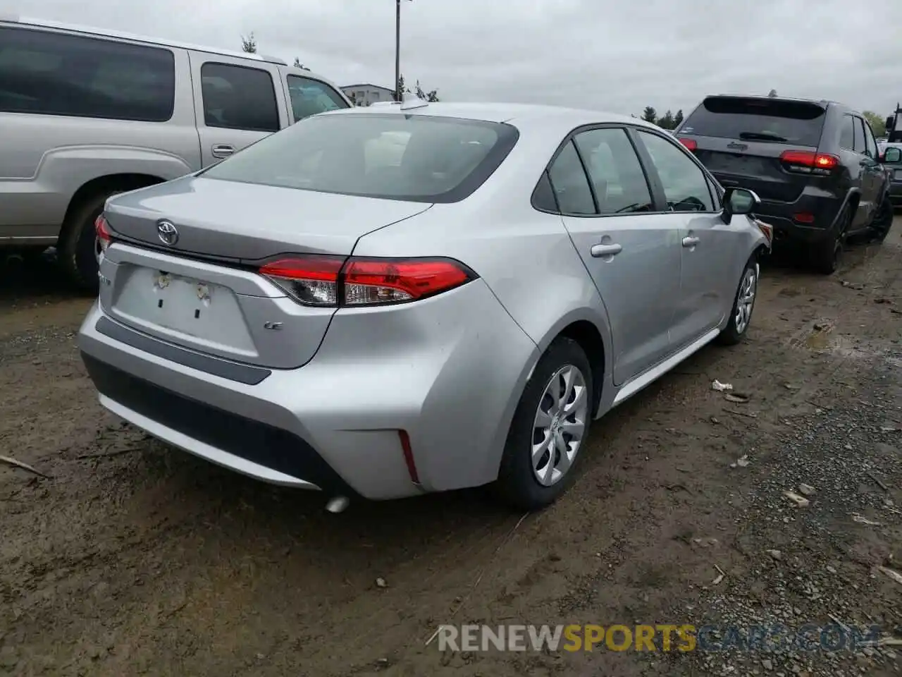 4 Photograph of a damaged car JTDEPRAE6LJ023118 TOYOTA COROLLA 2020