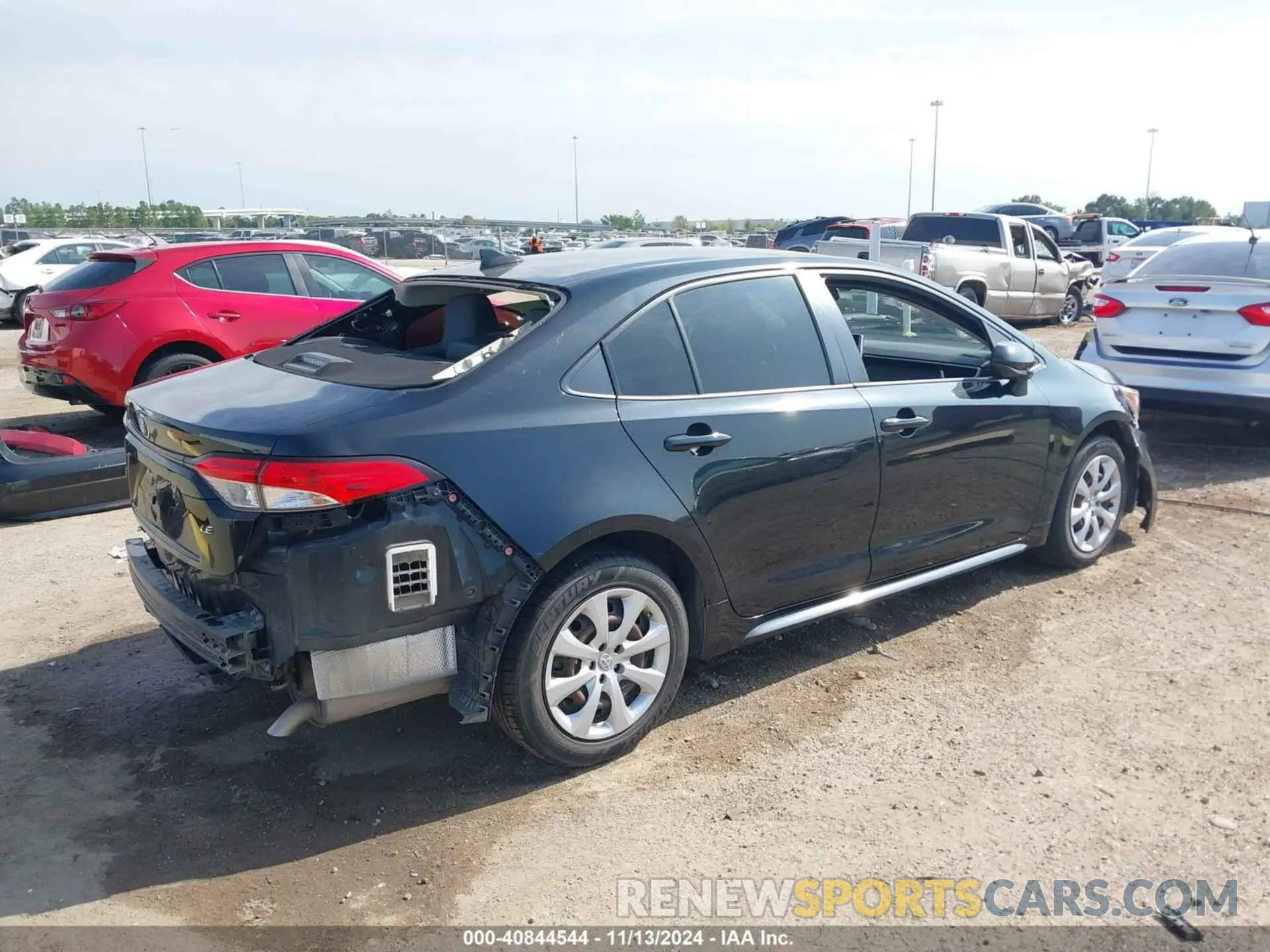 4 Photograph of a damaged car JTDEPRAE6LJ034619 TOYOTA COROLLA 2020