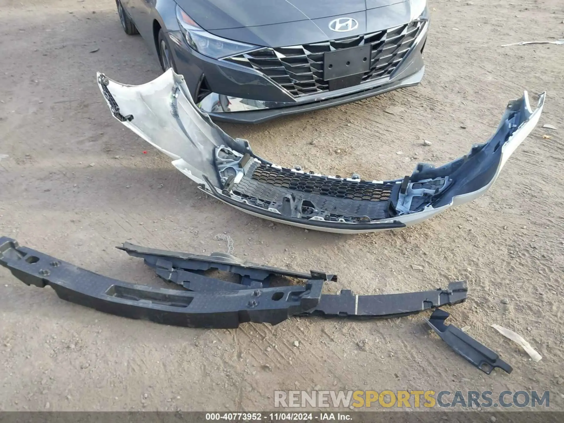 12 Photograph of a damaged car JTDEPRAE6LJ040274 TOYOTA COROLLA 2020