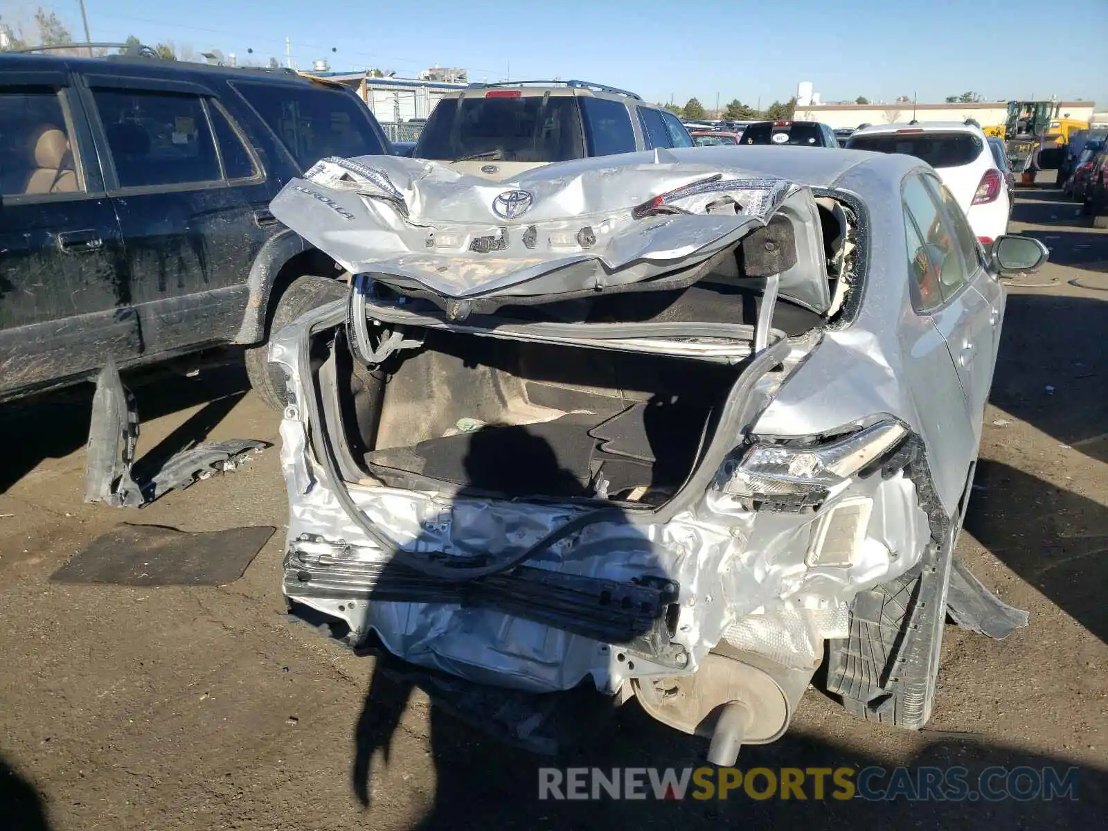 9 Photograph of a damaged car JTDEPRAE6LJ043014 TOYOTA COROLLA 2020