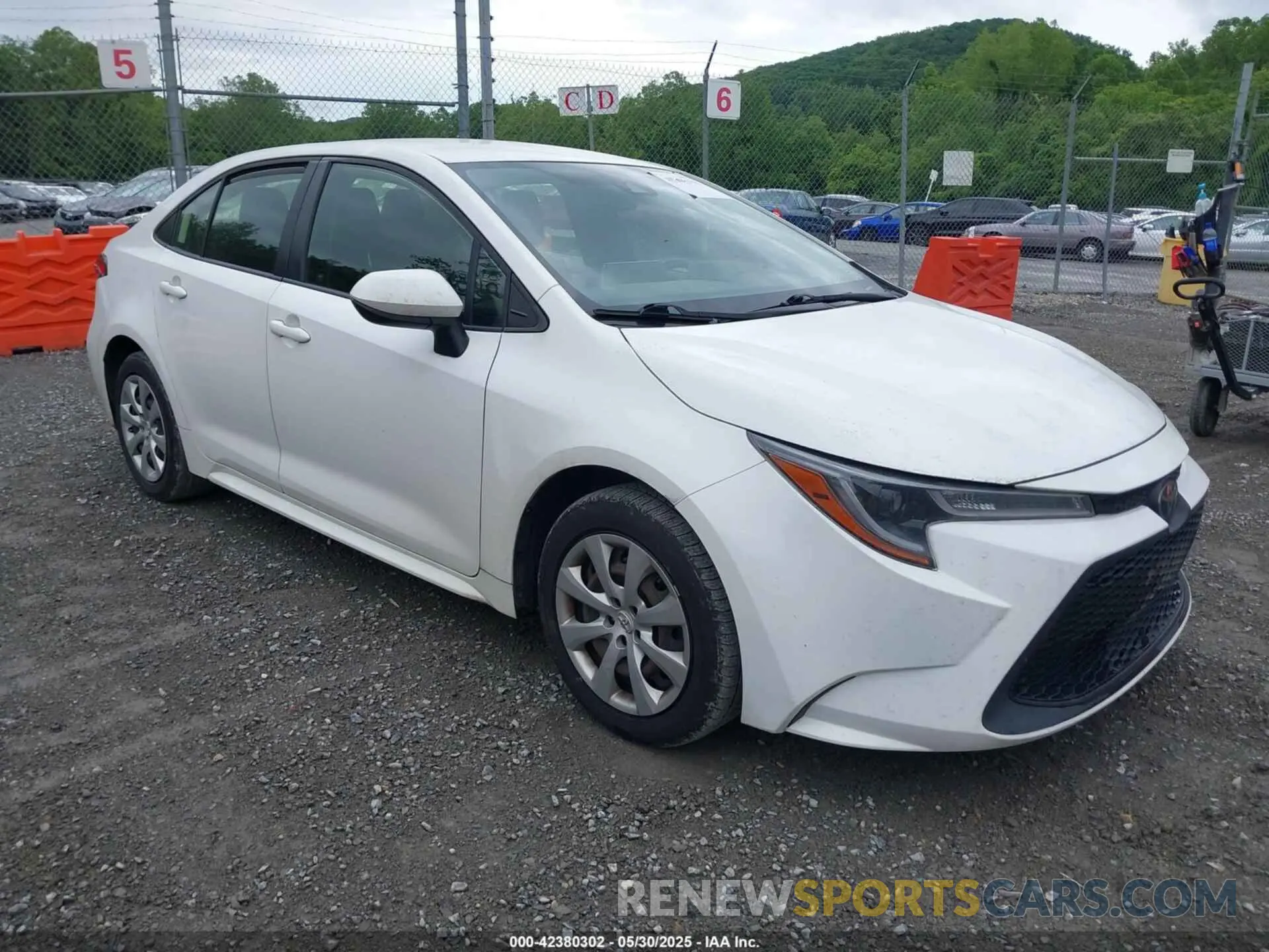 1 Photograph of a damaged car JTDEPRAE6LJ046141 TOYOTA COROLLA 2020