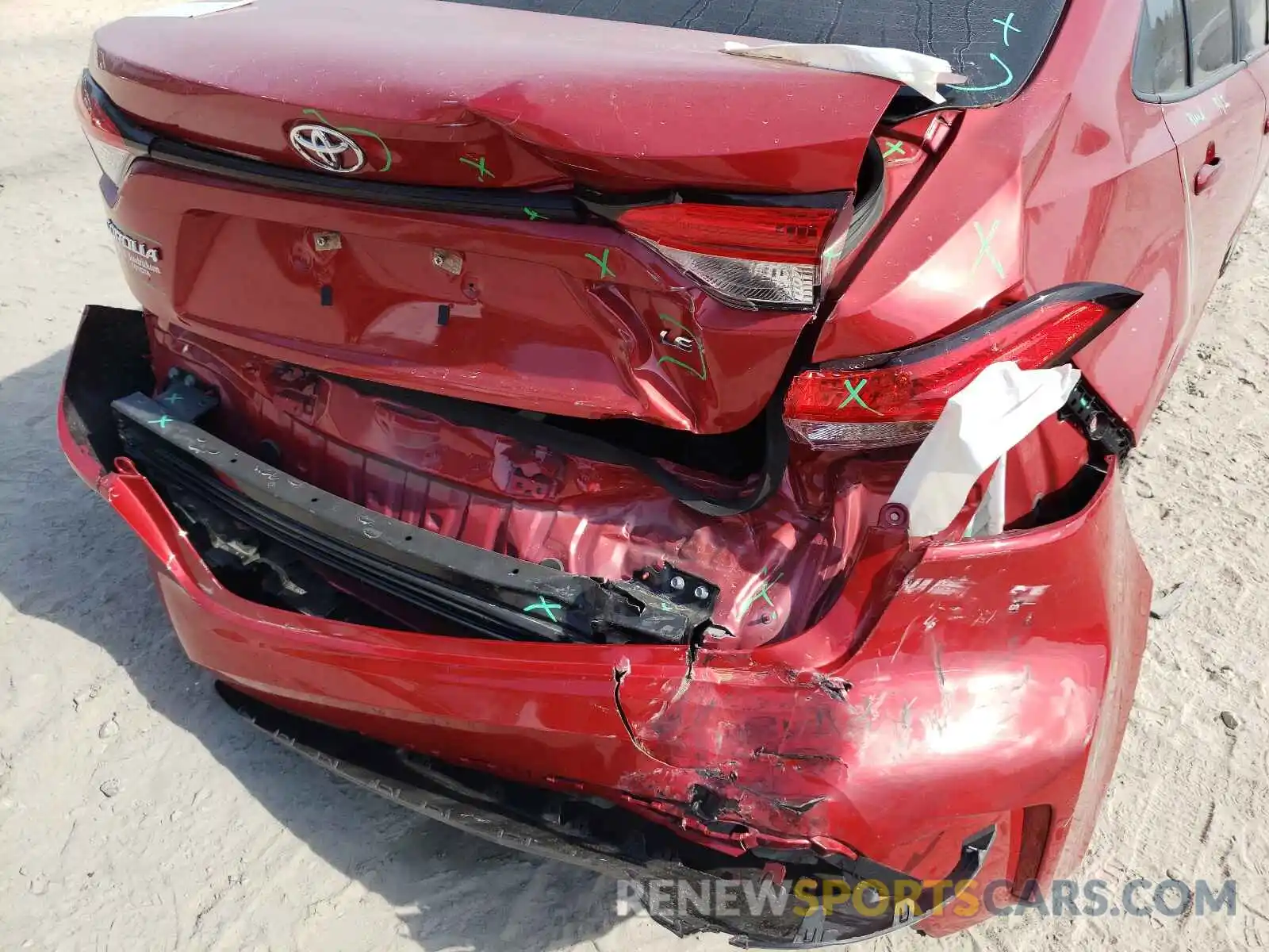 9 Photograph of a damaged car JTDEPRAE6LJ051159 TOYOTA COROLLA 2020